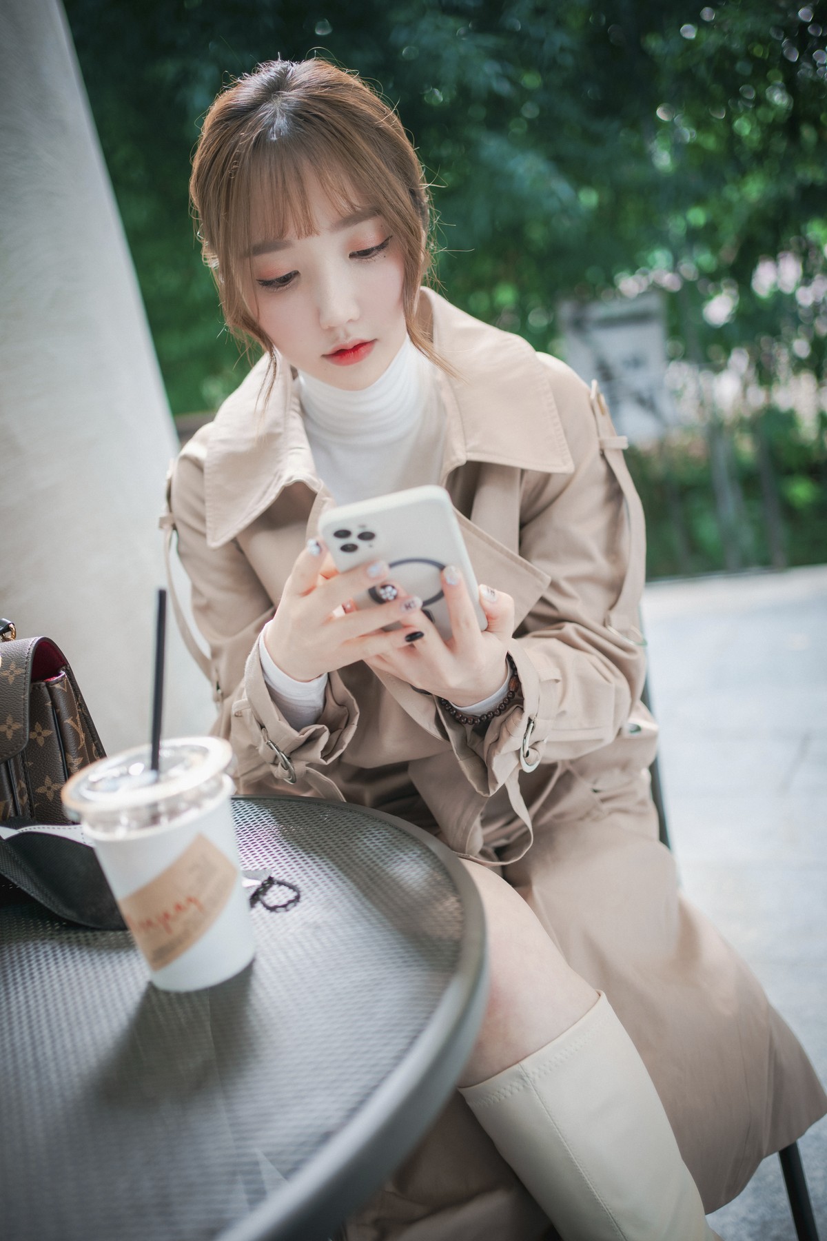 Son Yeeun 손예은, [LOOZY] A Snap of Intimacy Set.01
