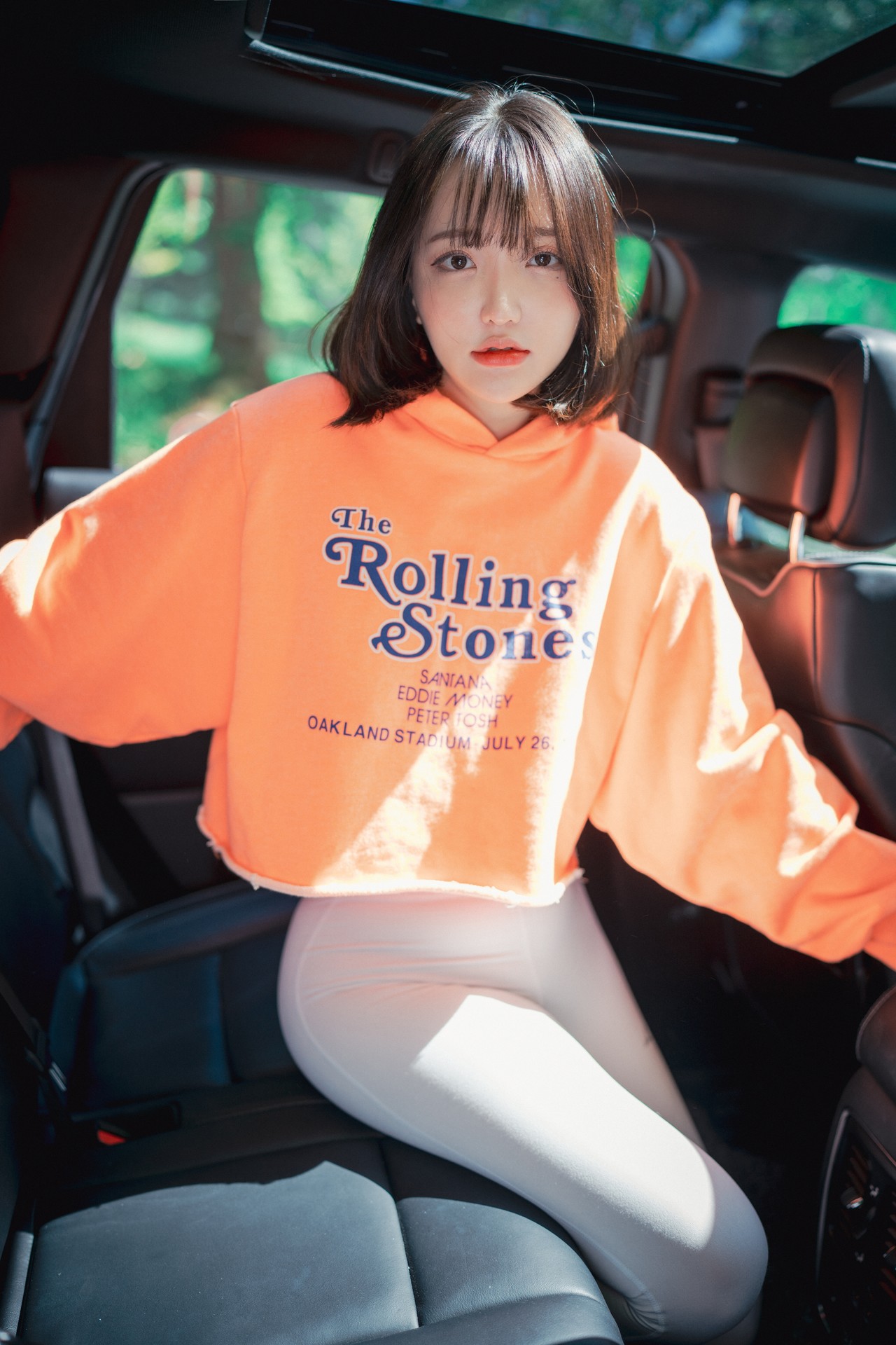 Son Yeeun 손예은, [DJAWA] Naughty Trekking Set.03