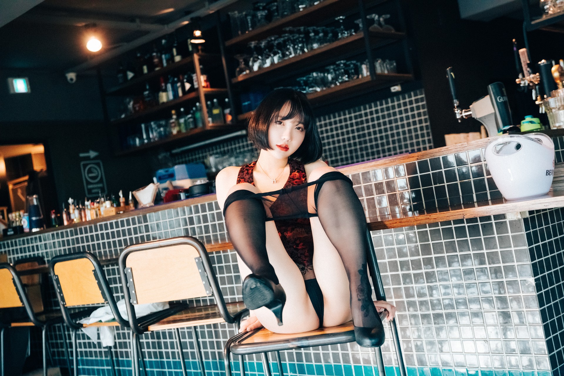 Son Yeeun 손예은, [Loozy] Tainted Love Bar Set.02