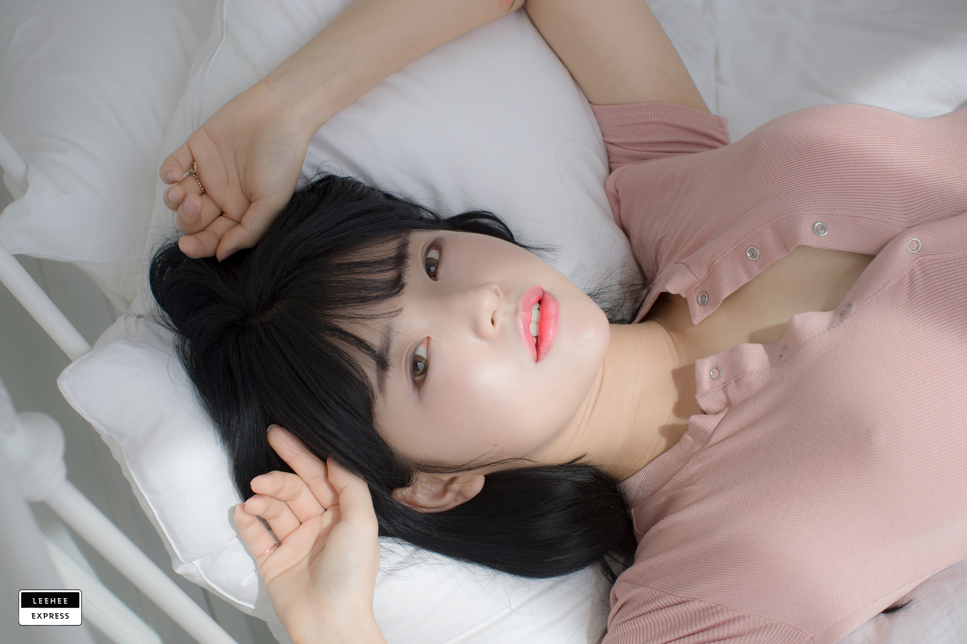 U.Hwa 은유화, [LEEHEE EXPRESS] LEHF-017