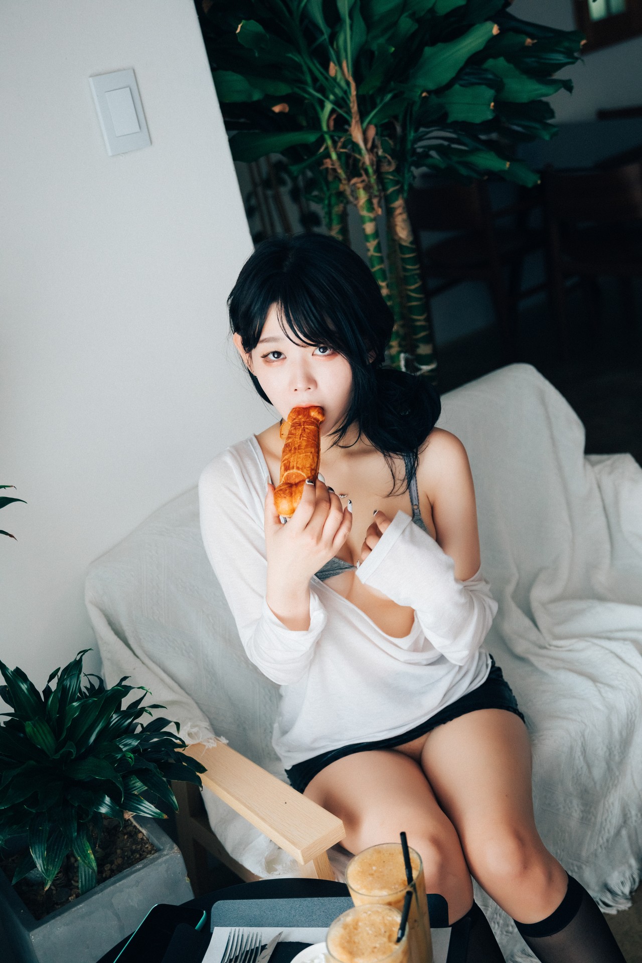ZIA.Kwon 권지아, [Loozy] XXX Trip Set.02