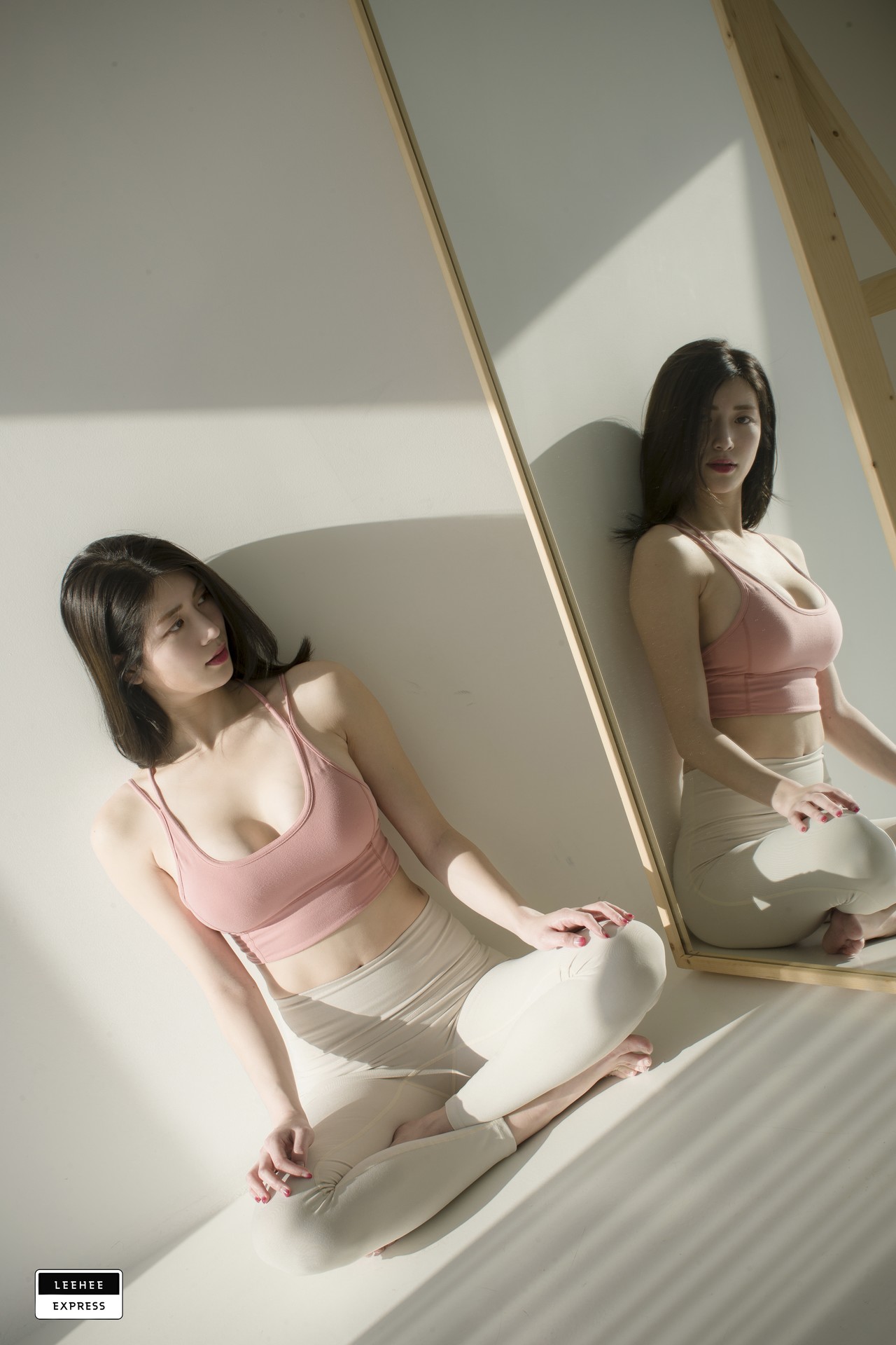 Min.E 민이, [LEEHEE EXPRESS] LEND-002