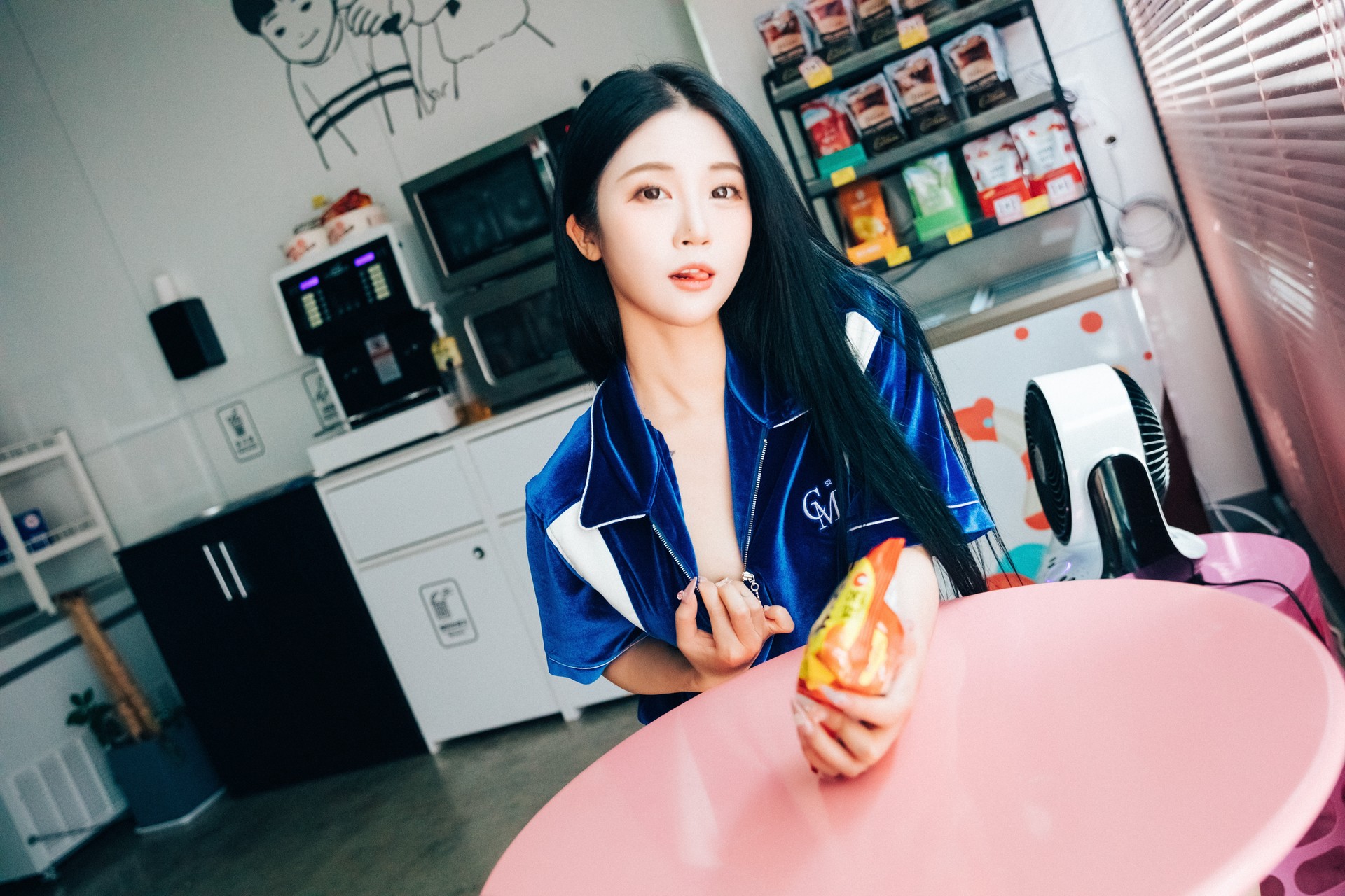 Jeong Bomi 정보미, [Loozy] Part Timer Set.02