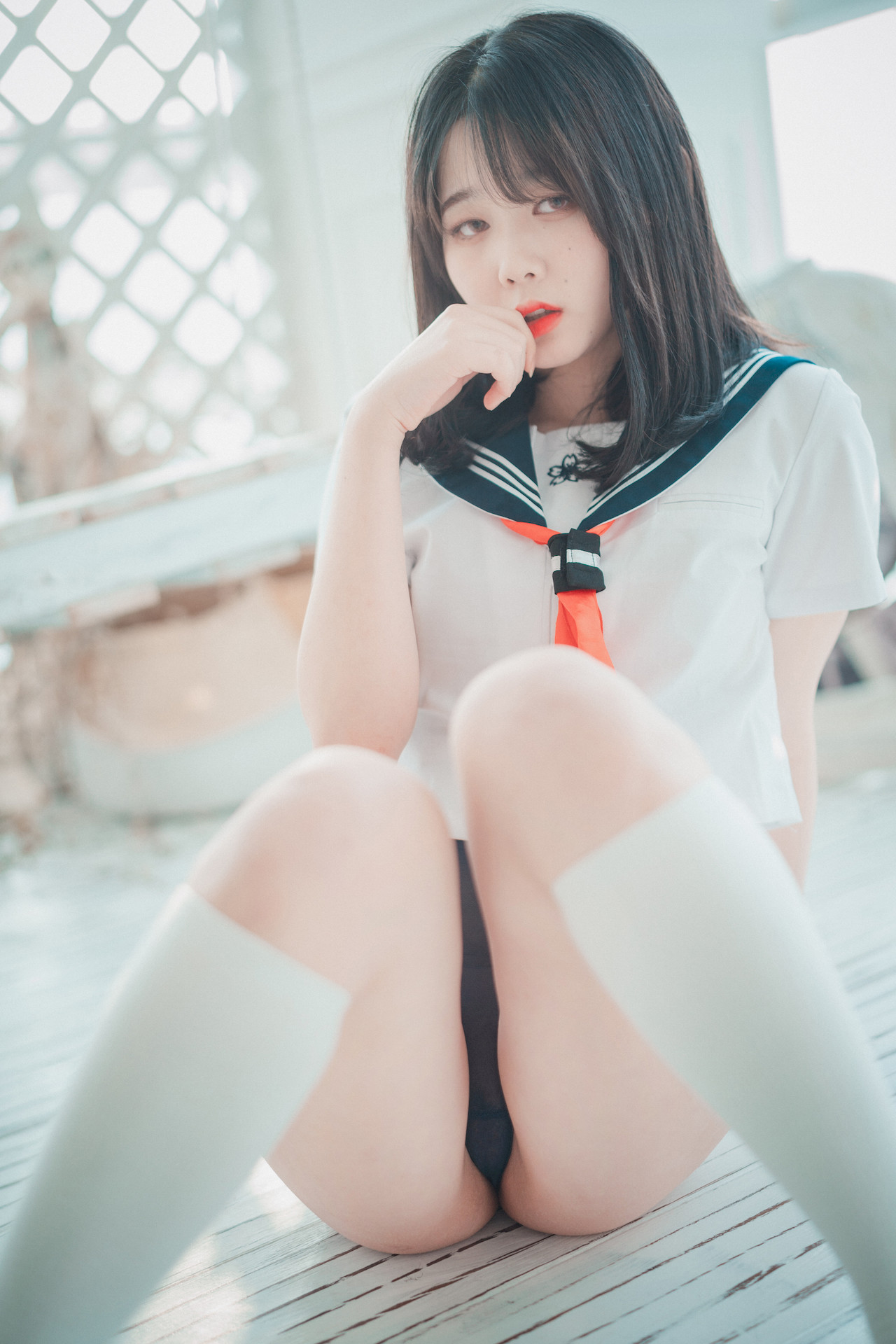 ZIA.Kwon 권지아, [DJAWA] Swimming Lessons