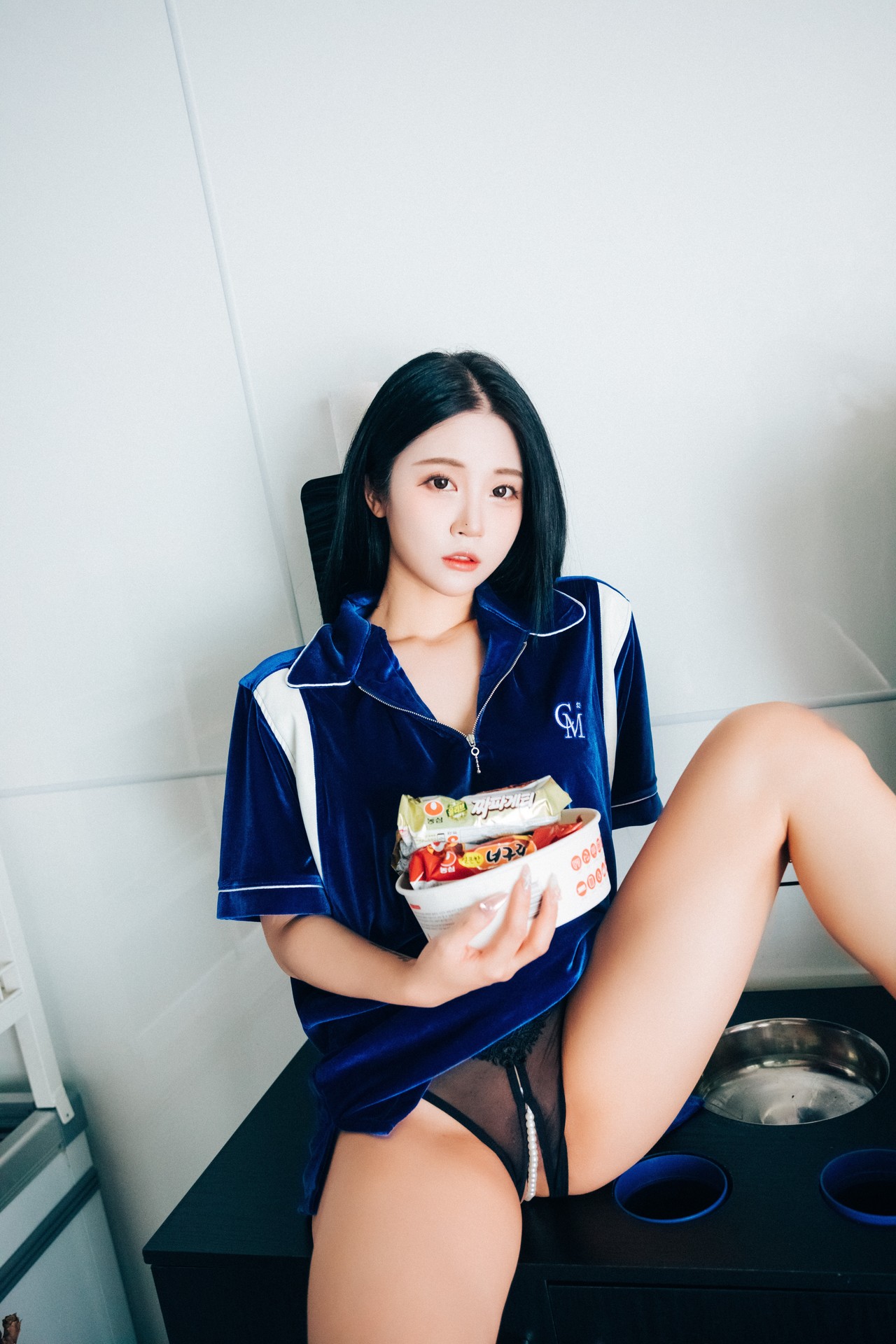 Jeong Bomi 정보미, [Loozy] Part Timer Set.02