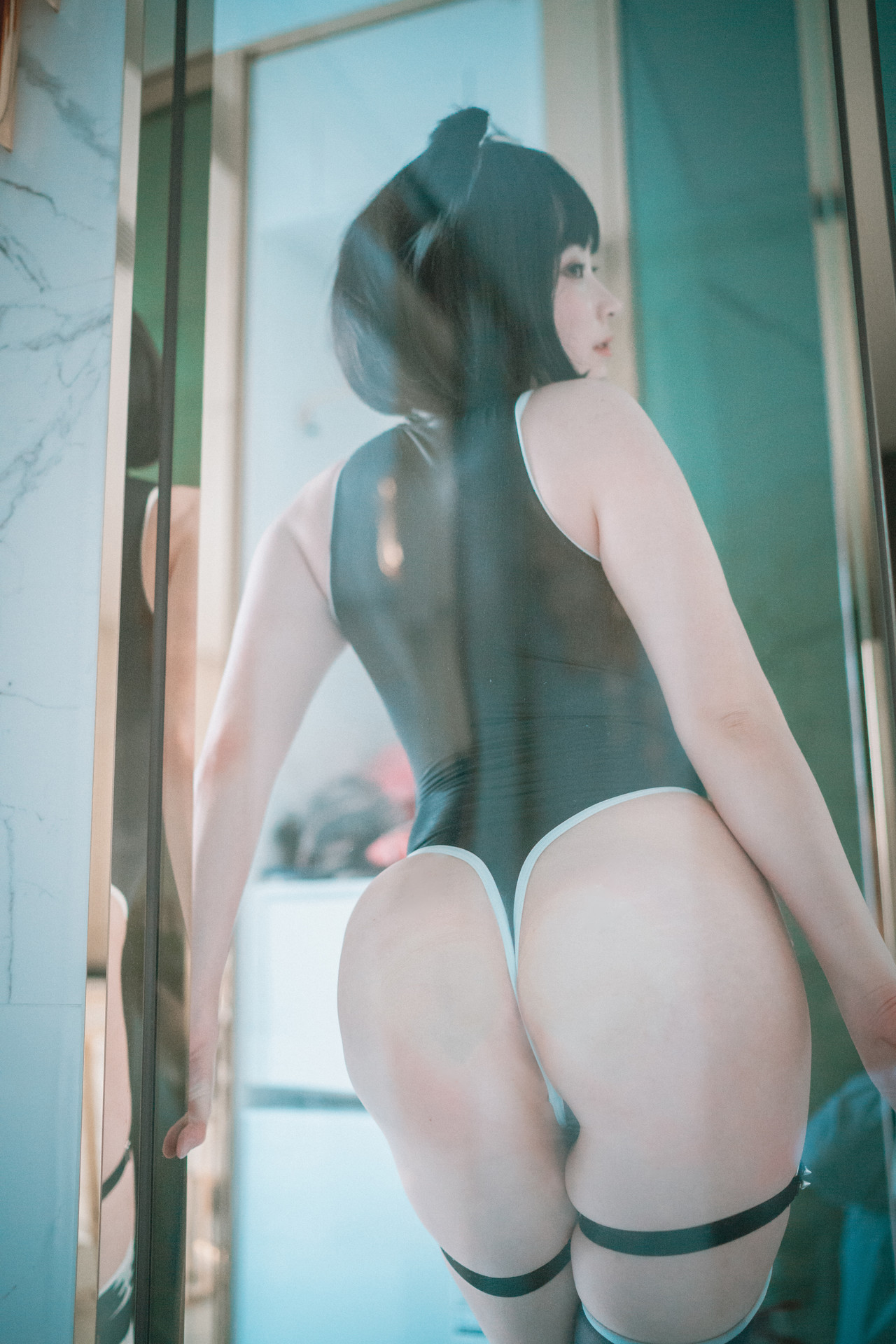 Bambi 밤비, [DJAWA] Le chat déteste la douche