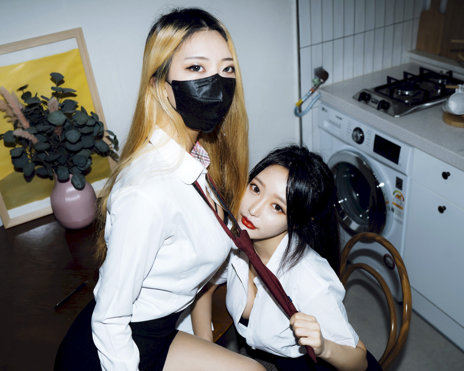 Jucy 쥬시, Mona 모나, [Moon Night Snap] Loveholic Set.02