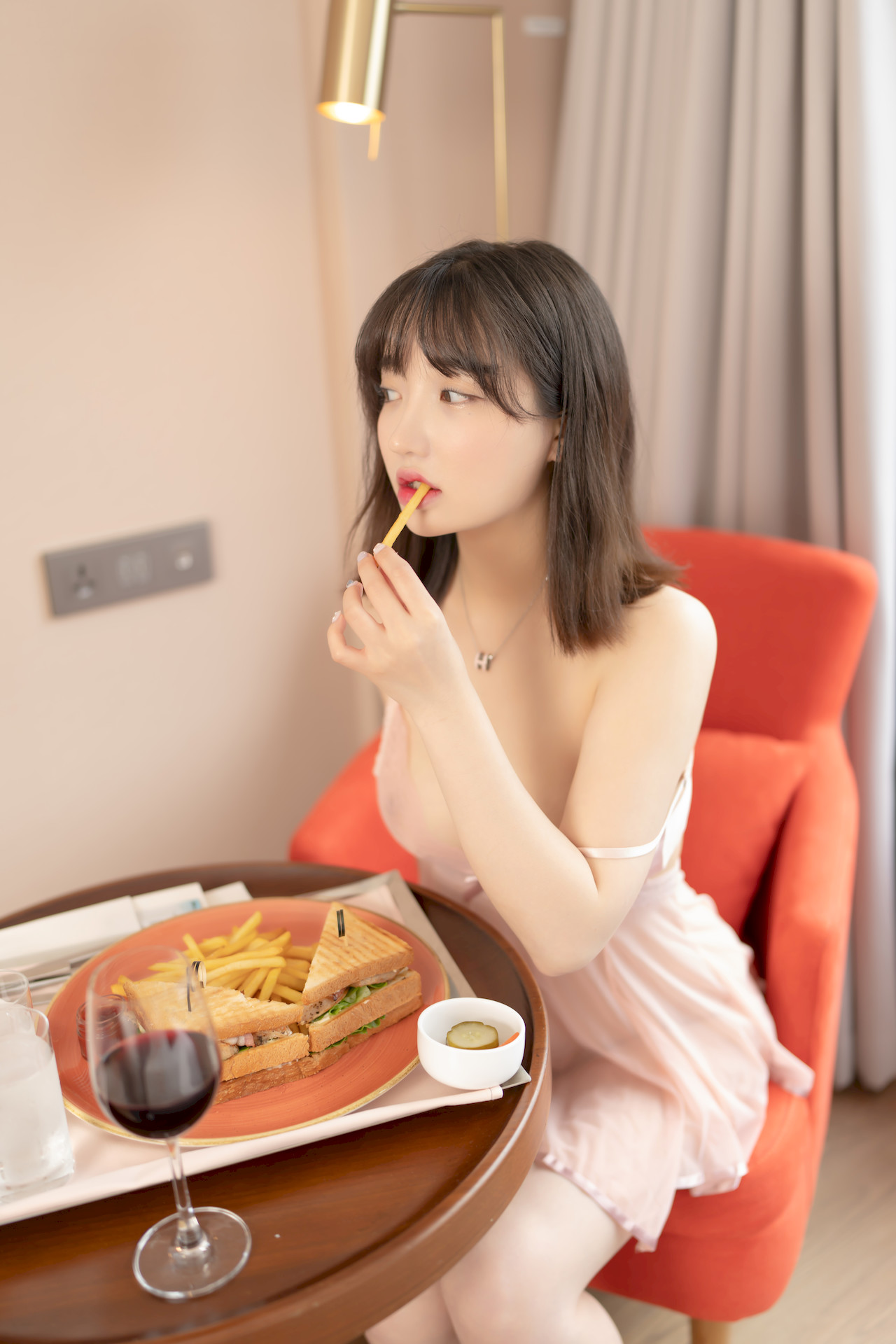 Son Yeeun 손예은, [SIDAM] Vol.02 디지털화보 Set.02