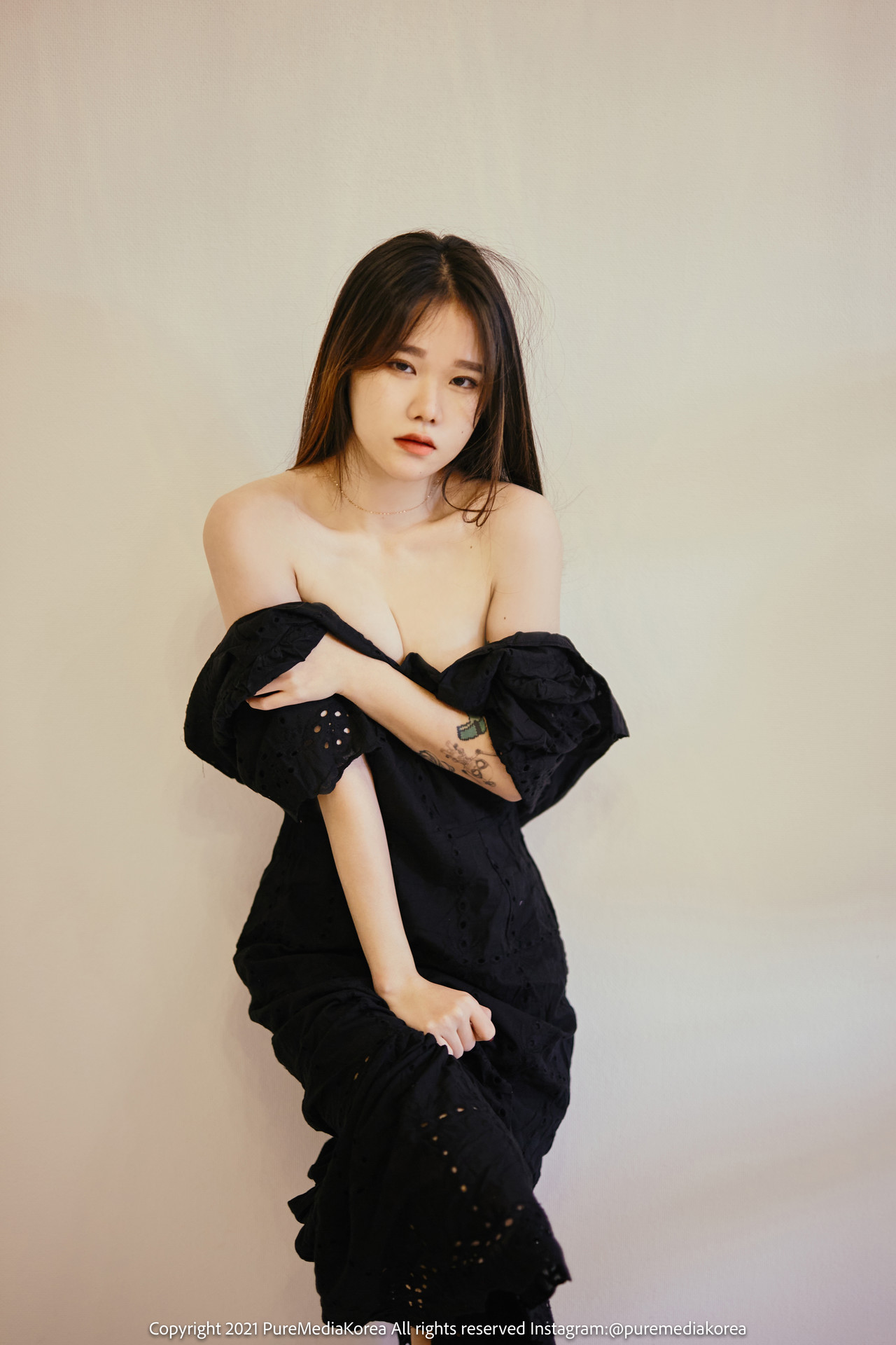 Sira 시라, [PURE MEDIA] Vol.140 누드 디지털화보 Set.01