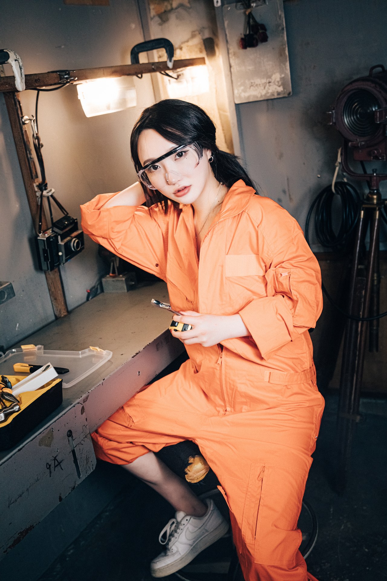 Son Yeeun 손예은, [Loozy] Where Are My Tools