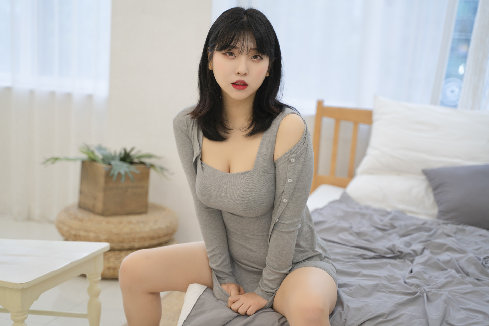 Song Hana 송하나, [ROGLE] Leggings