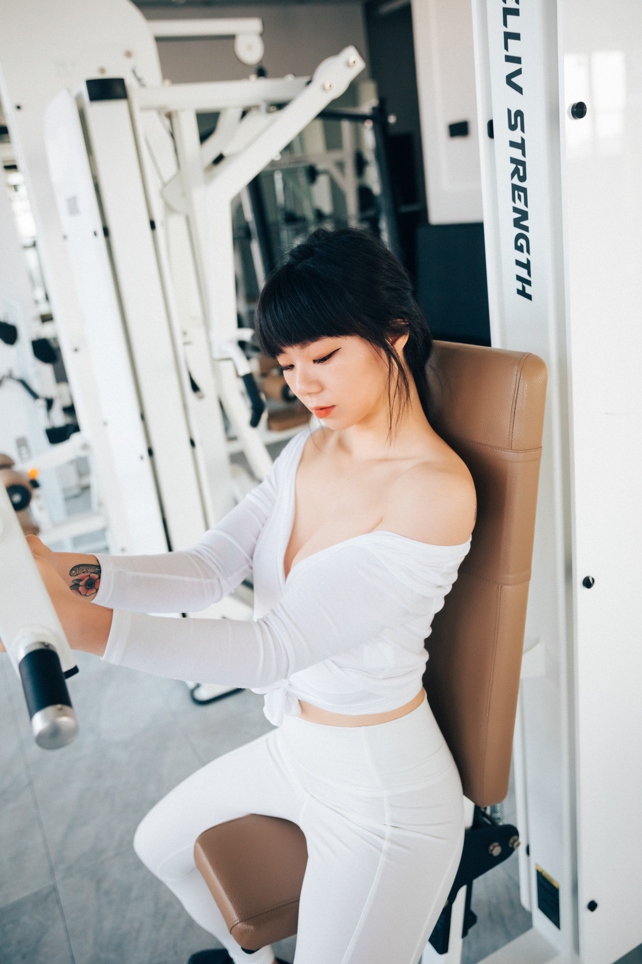 Kissme [Loozy] Strip Fitness Set.01