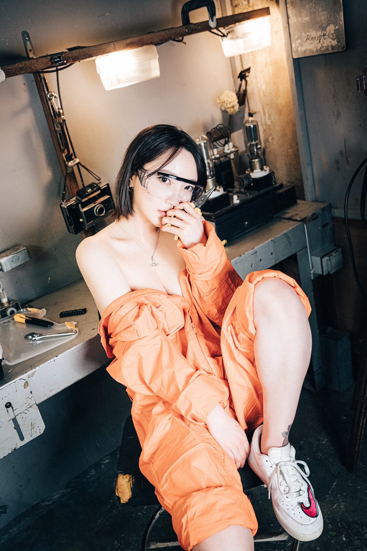 Son Yeeun 손예은, [Loozy] Where Are My Tools