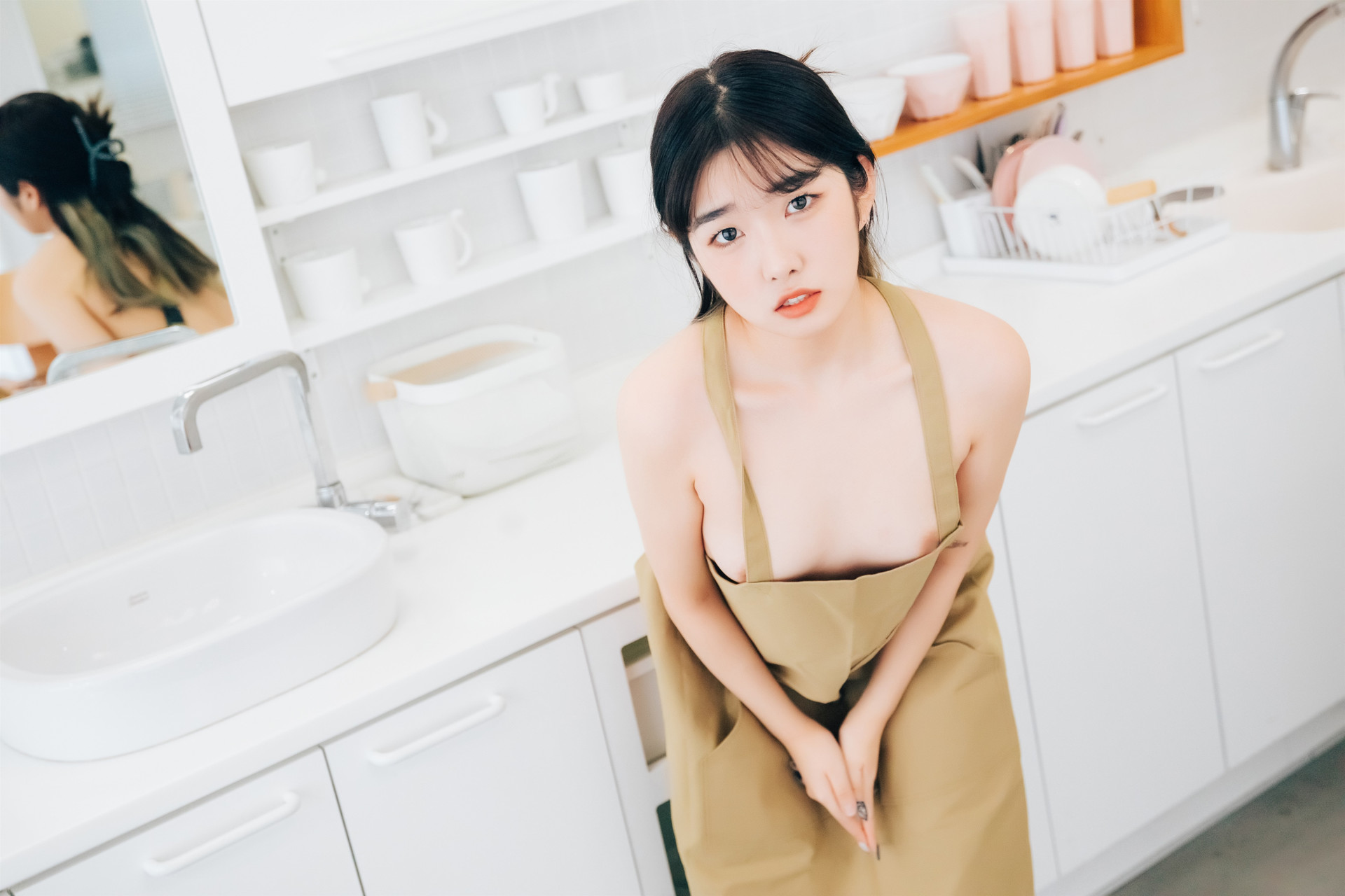 Sonson 손손, [Loozy] Nude Apron Set.02