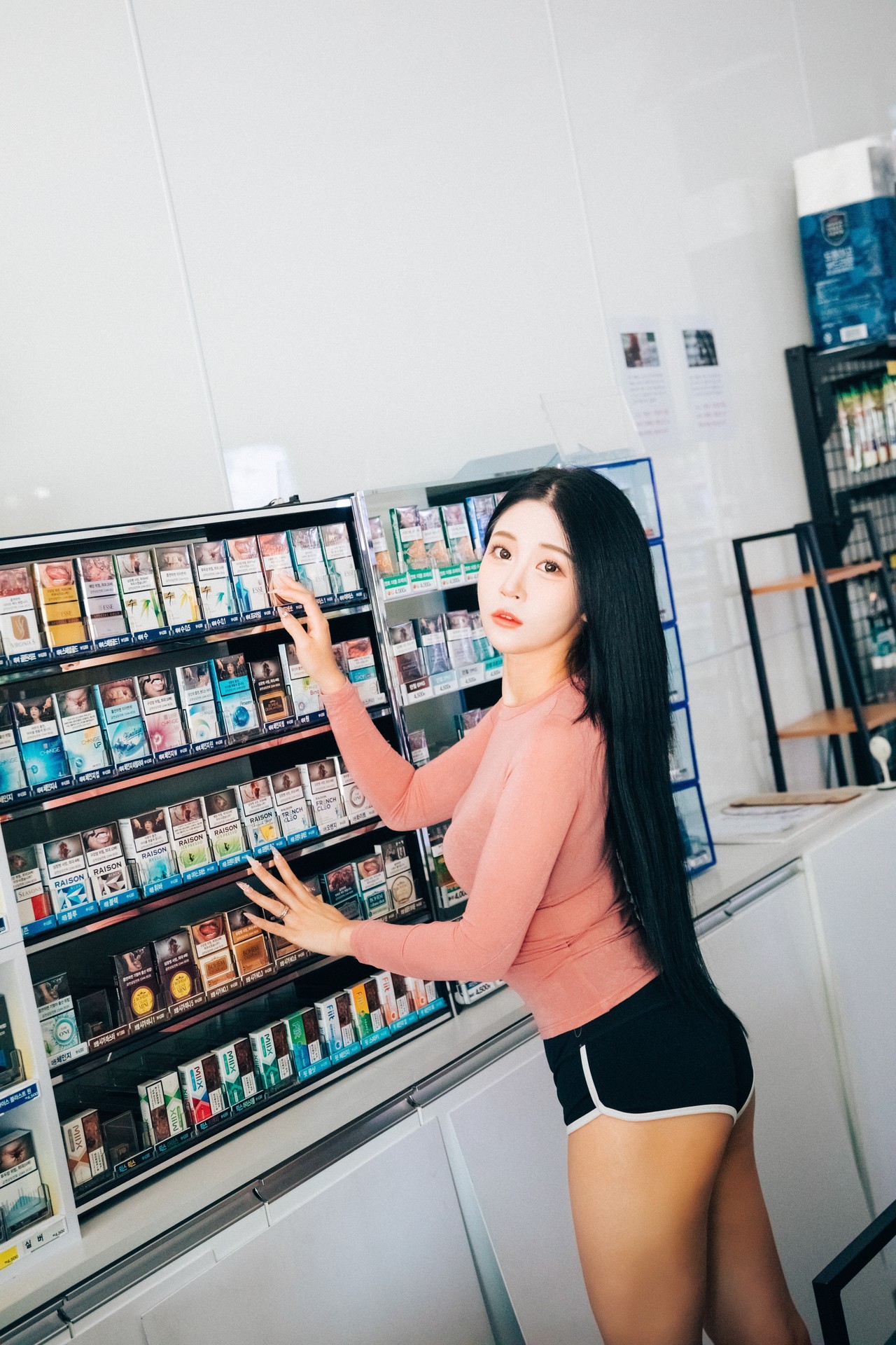 Jeong Bomi 정보미, [Loozy] Part Timer Set.01