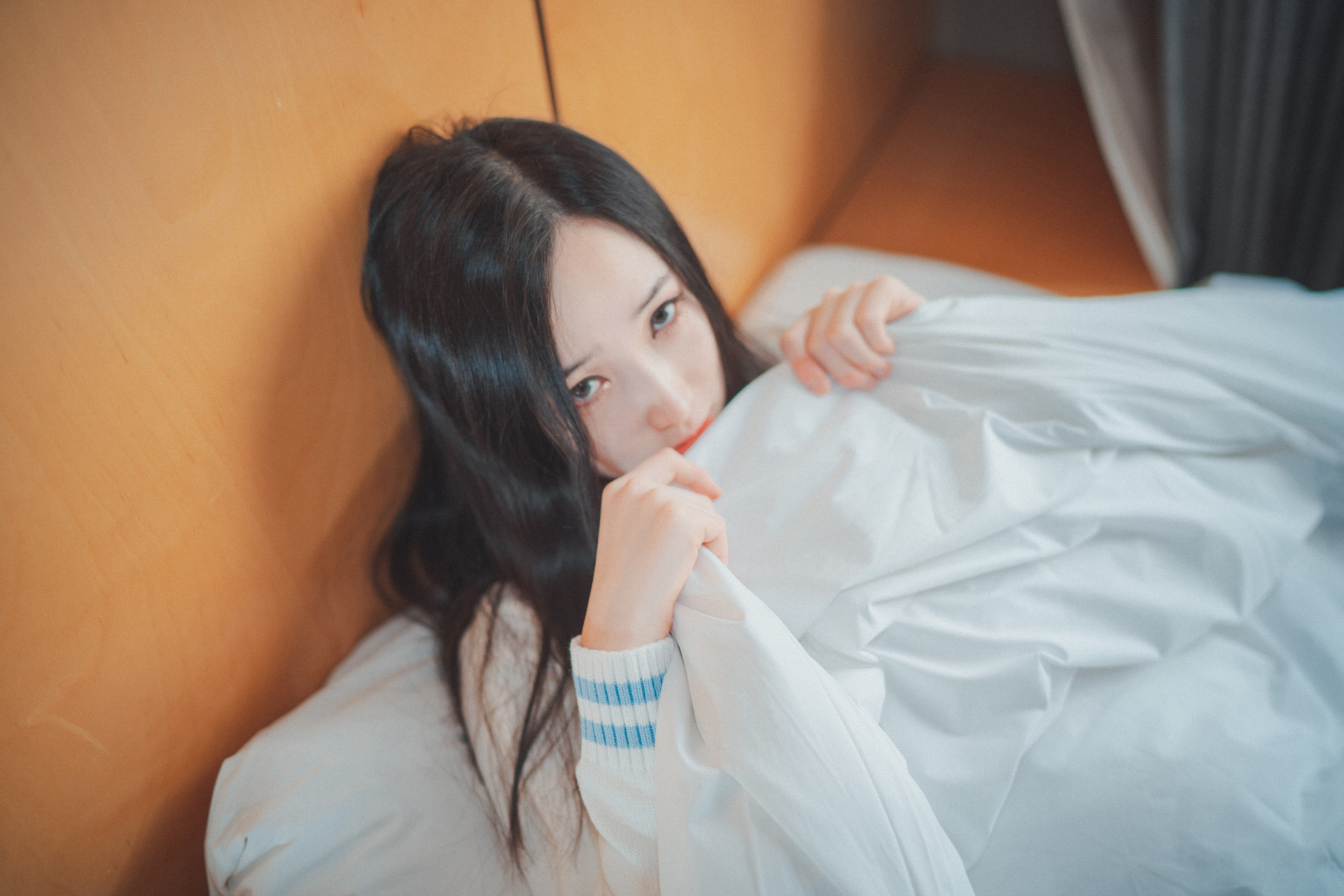 Bambi 밤비, [DJAWA] Homebody Girl