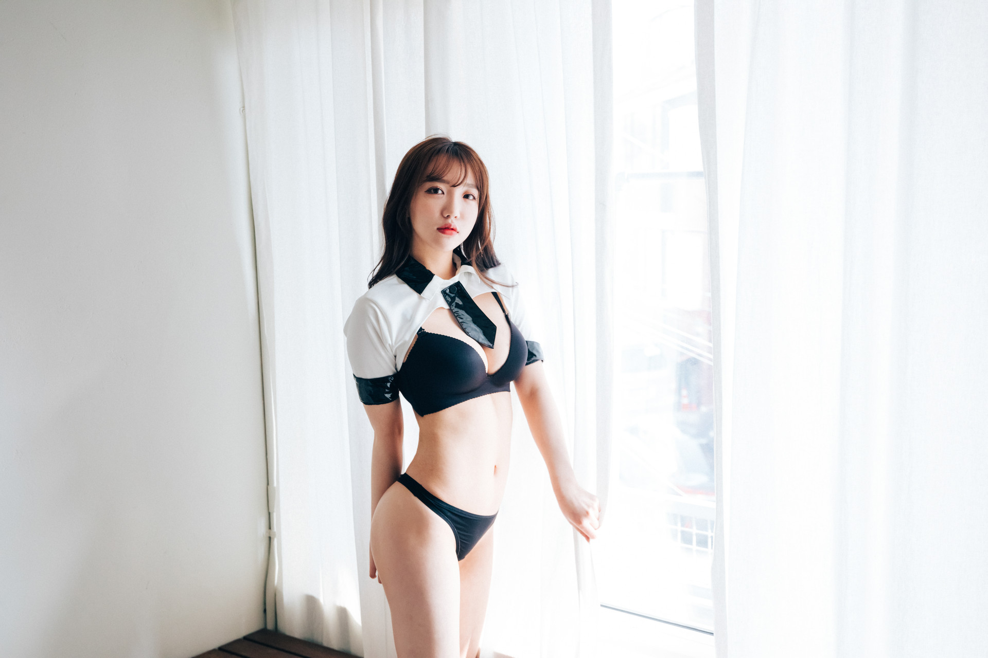 Son Yeeun 손예은, [Loozy] Maximum Vol.02