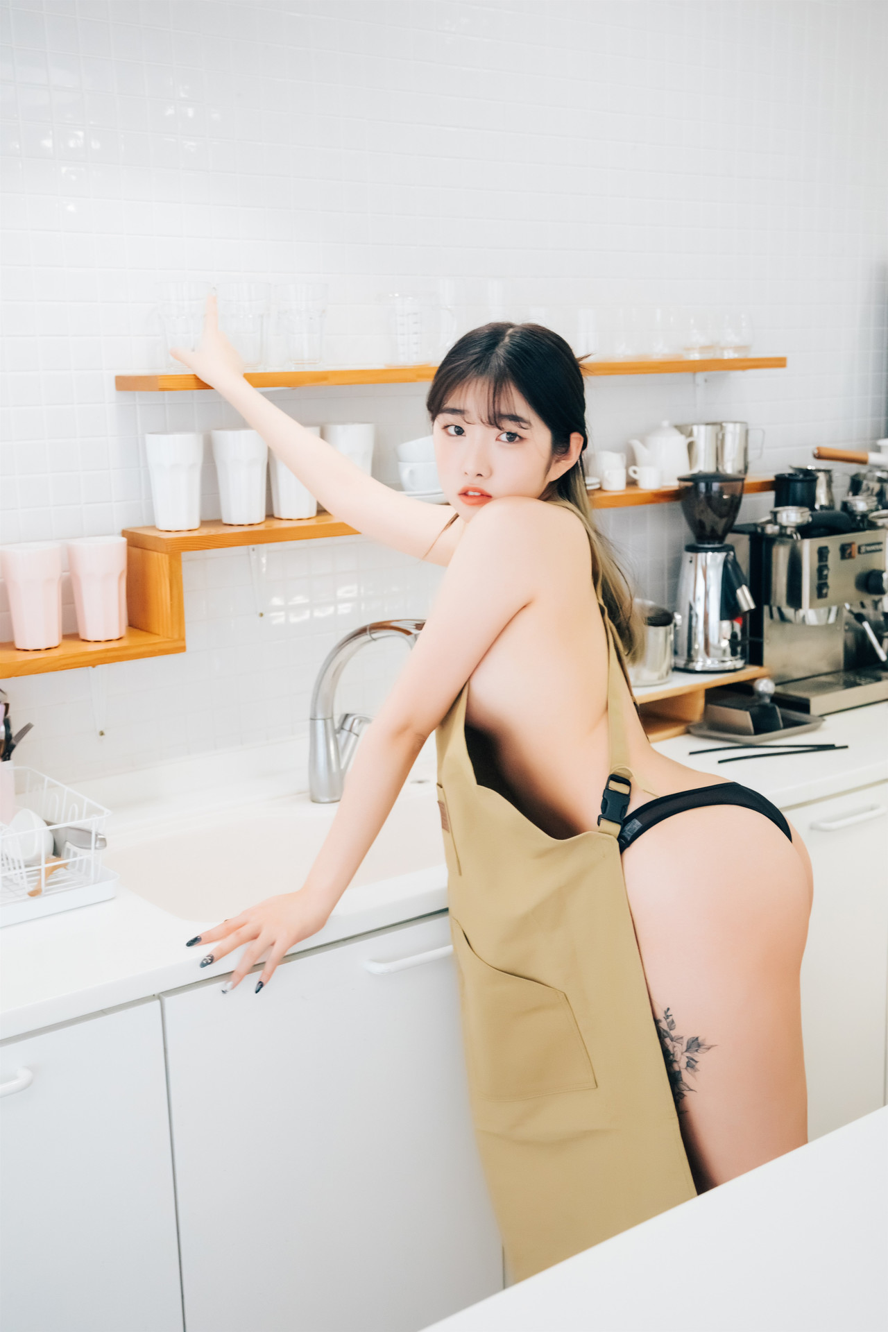 Sonson 손손, [Loozy] Nude Apron Set.02