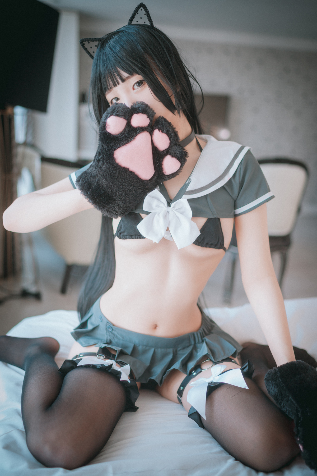 Jeong Jenny 정제니, [DJAWA] Katzenmädchen in Schuluniform