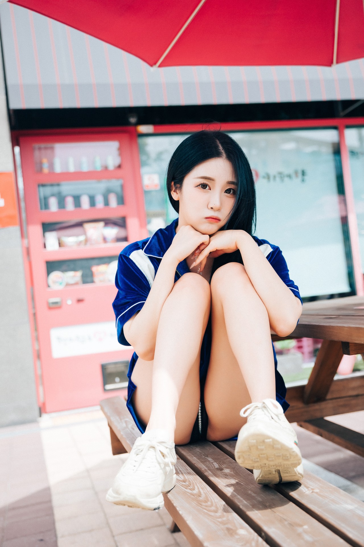 Jeong Bomi 정보미, [Loozy] Part Timer Set.02