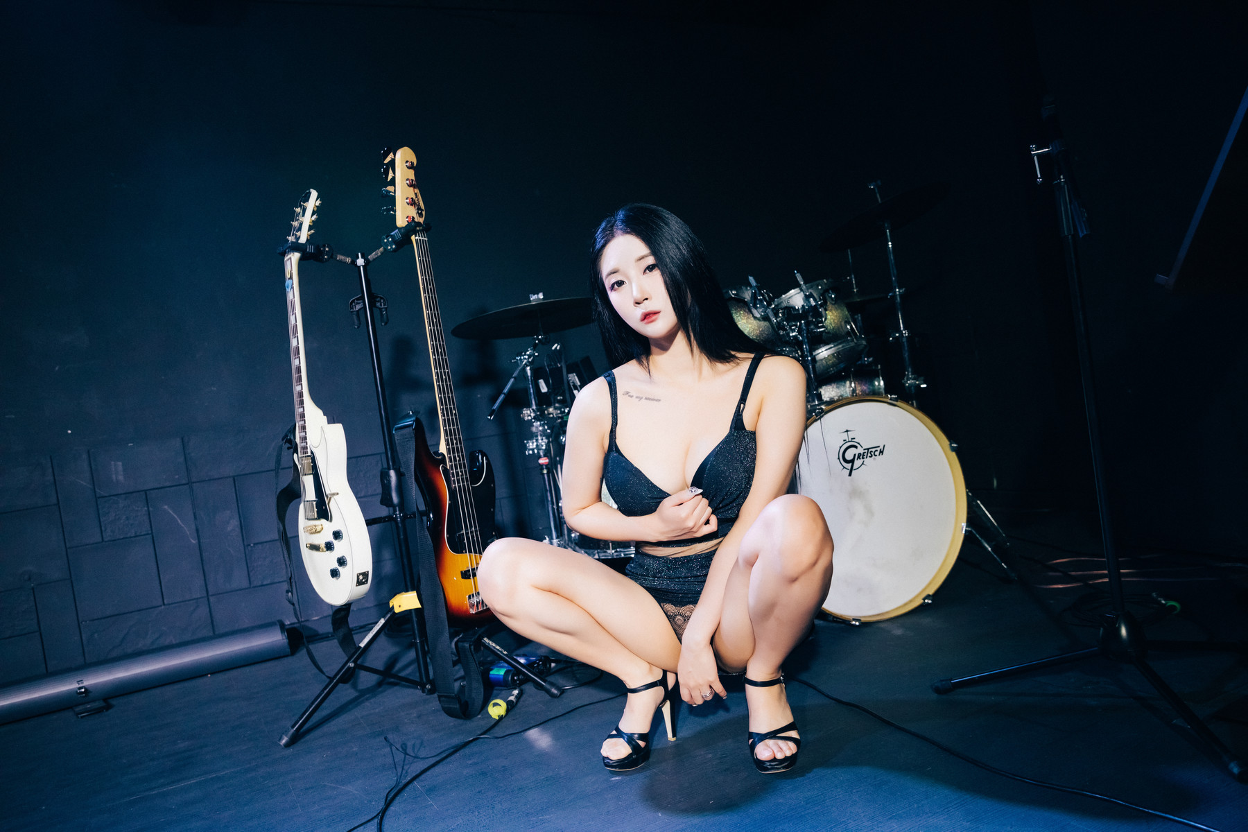 Jeong Bomi 정보미, [Loozy] Covert Stage Set.01