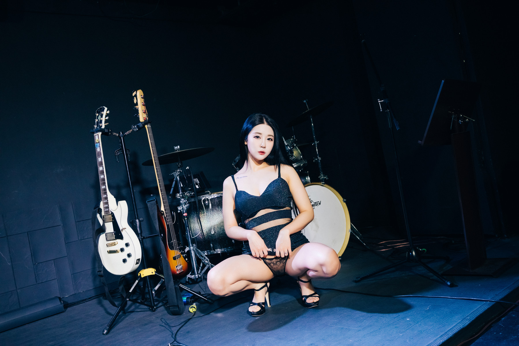 Jeong Bomi 정보미, [Loozy] Covert Stage Set.01