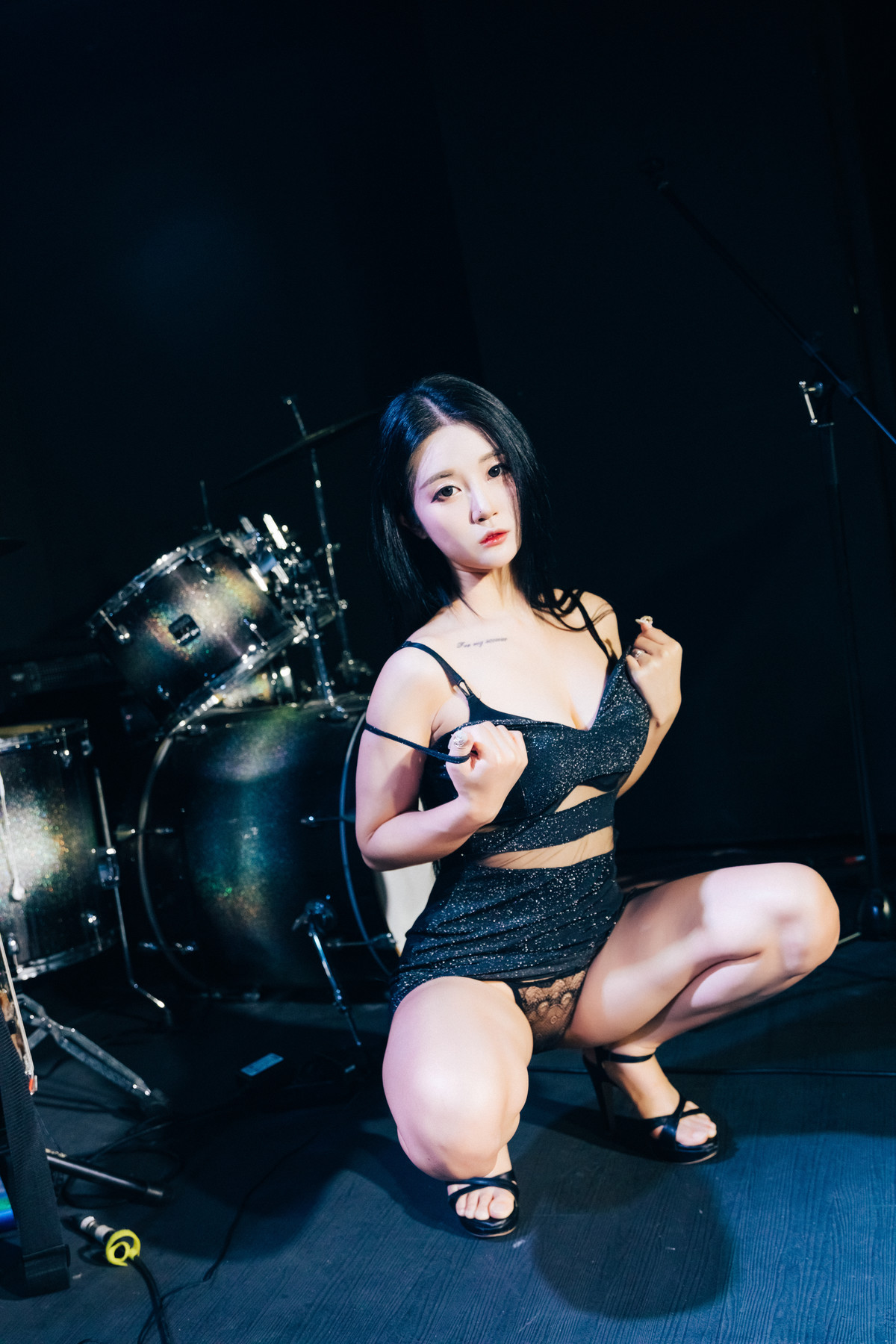 Jeong Bomi 정보미, [Loozy] Covert Stage Set.01