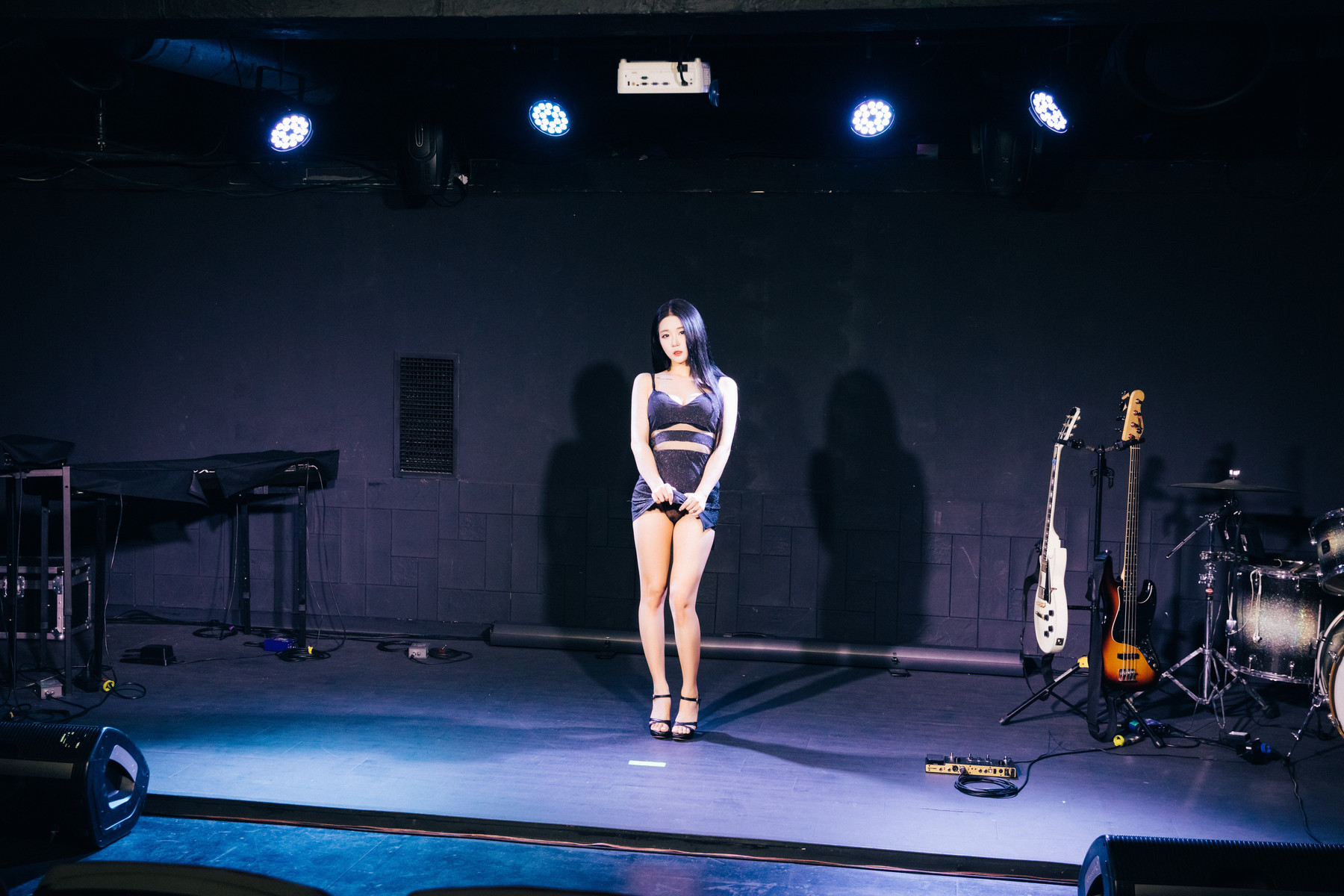 Jeong Bomi 정보미, [Loozy] Covert Stage Set.01