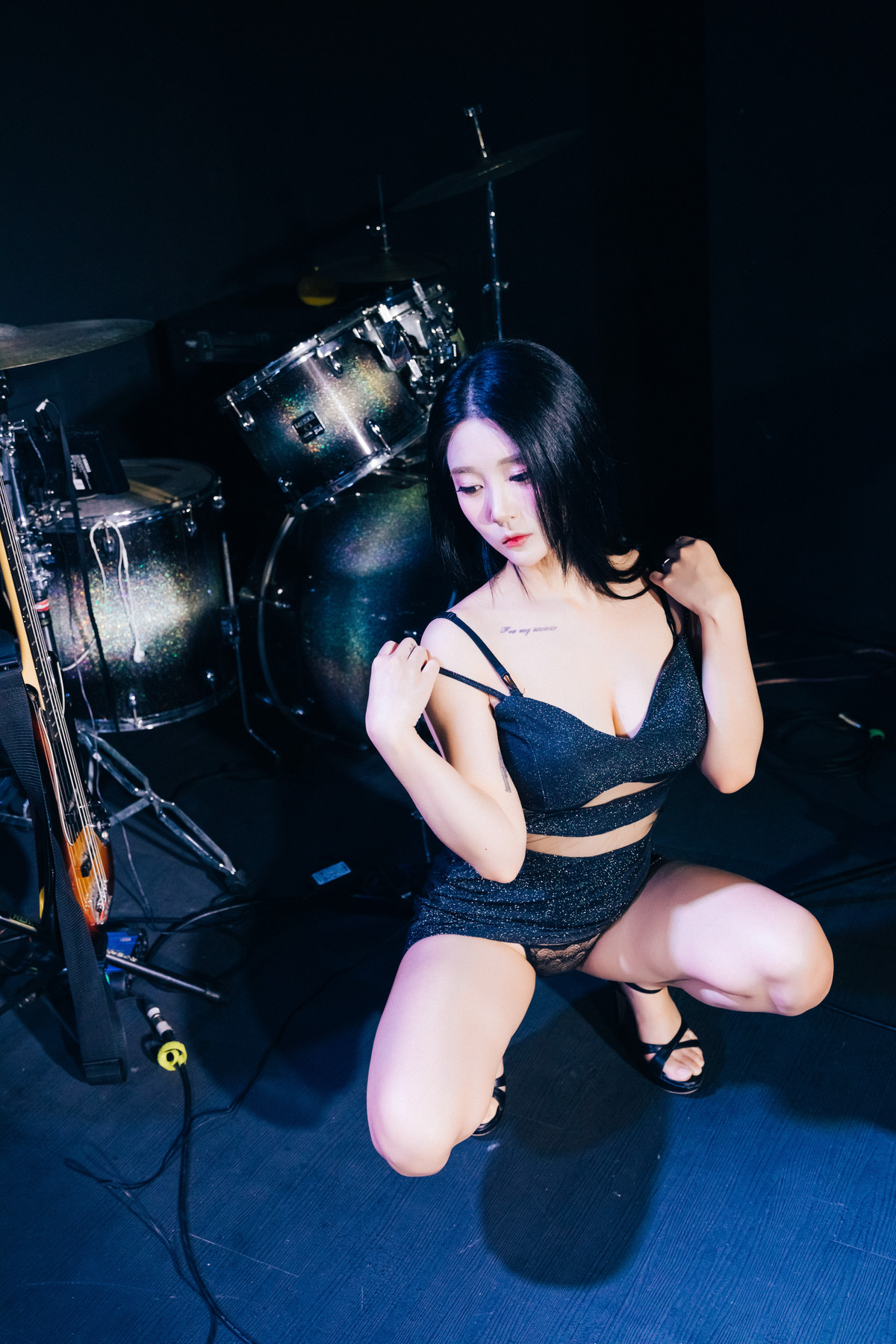 Jeong Bomi 정보미, [Loozy] Covert Stage Set.01