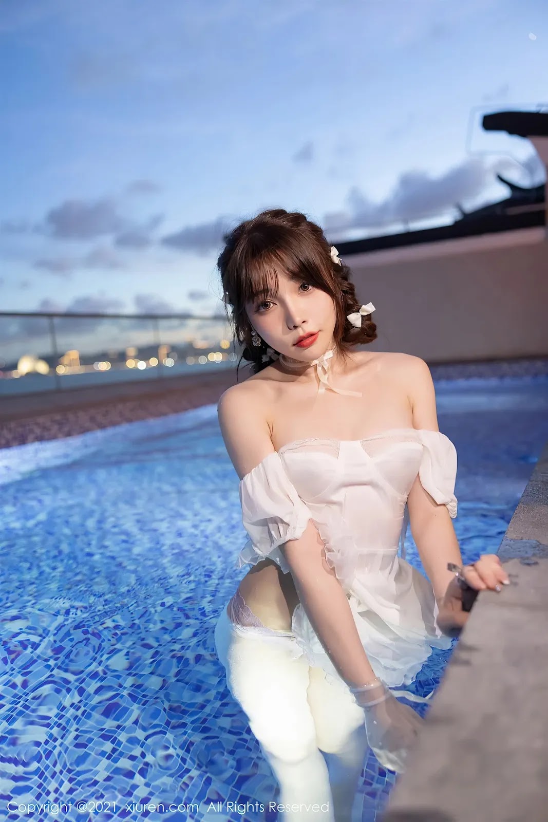[XiuRen秀人网] 2021.09.26 No.3998 芝芝Booty