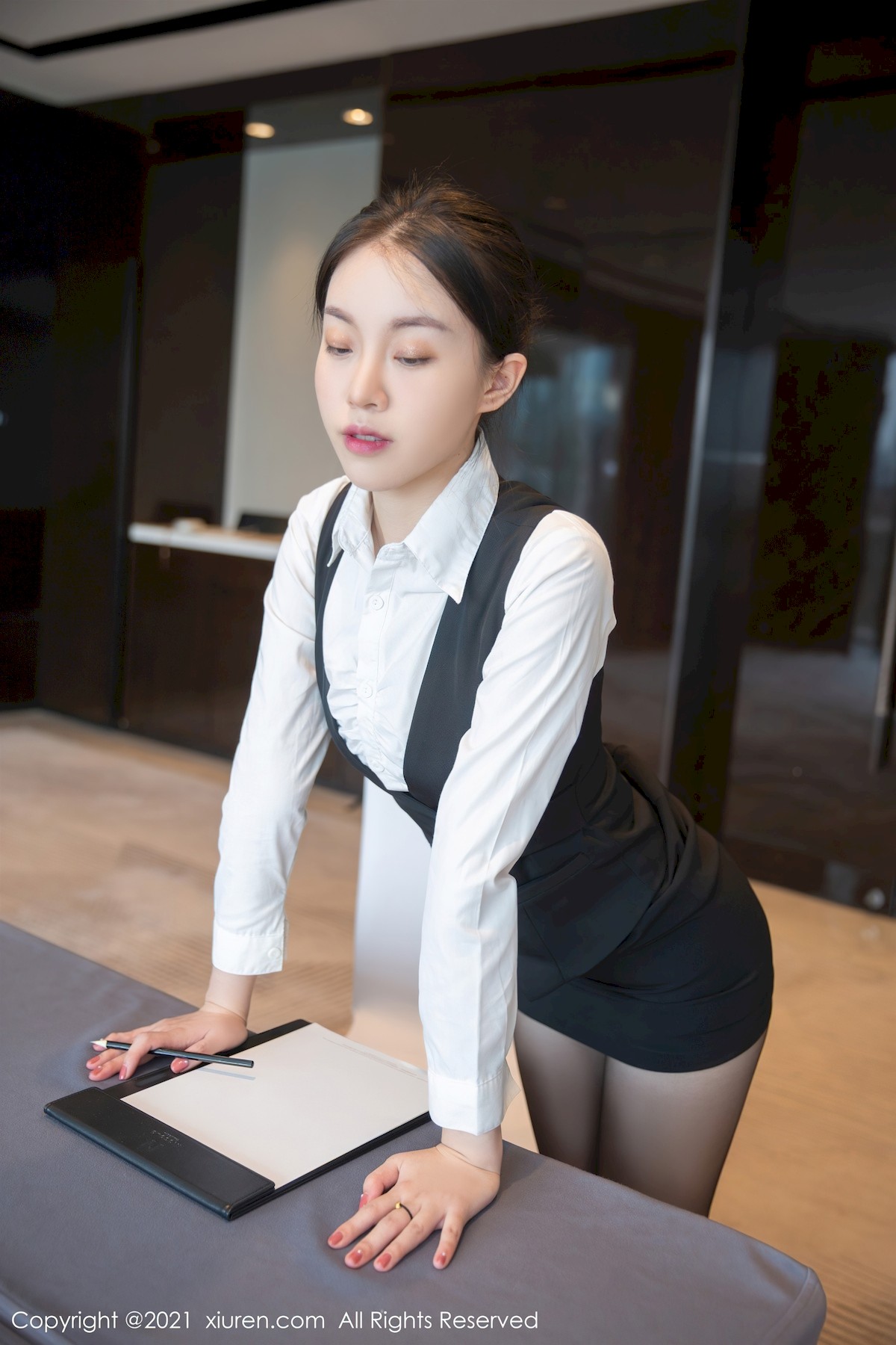[XiuRen秀人网] 2021.10.19 No.4083 一颗甜蛋黄a
