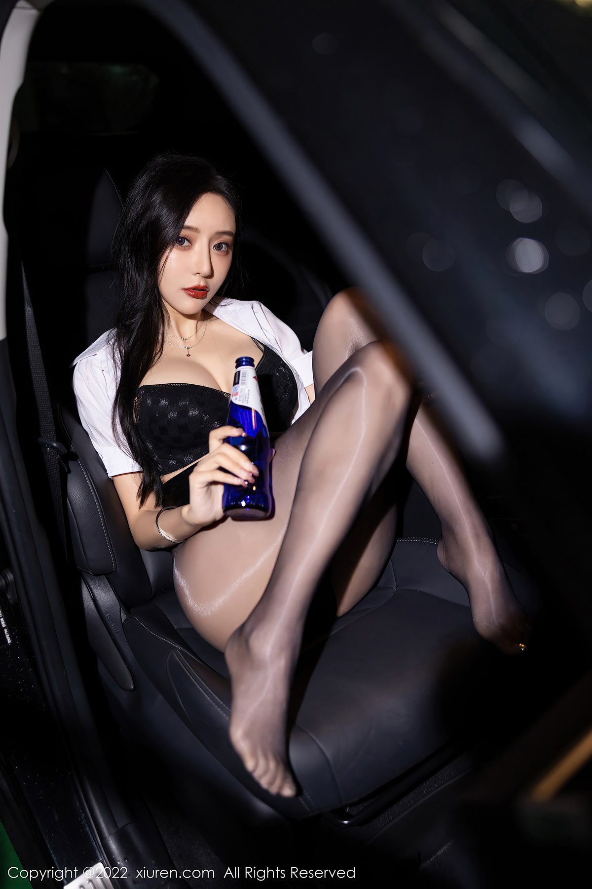 [XiuRen秀人网] No.4879 王馨瑶yanni