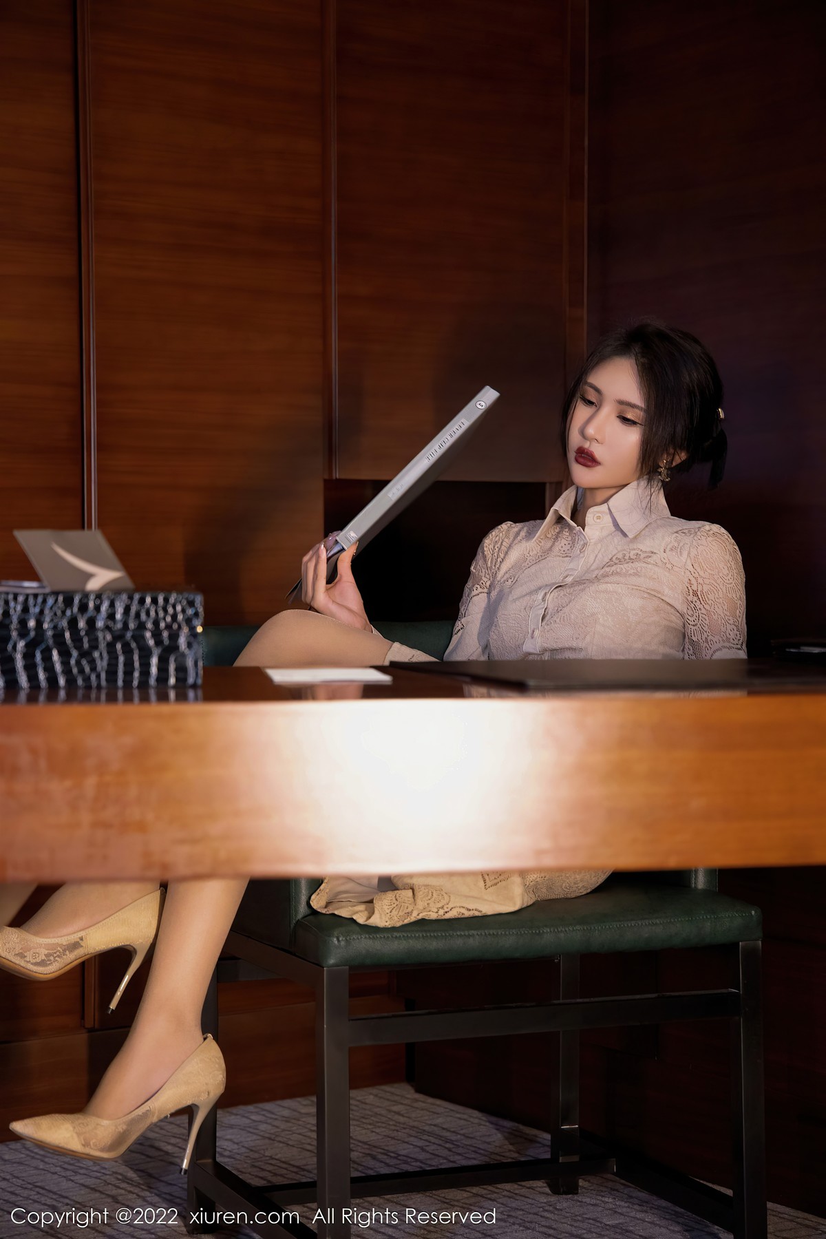 [XiuRen秀人网] No.4874 Emily尹菲