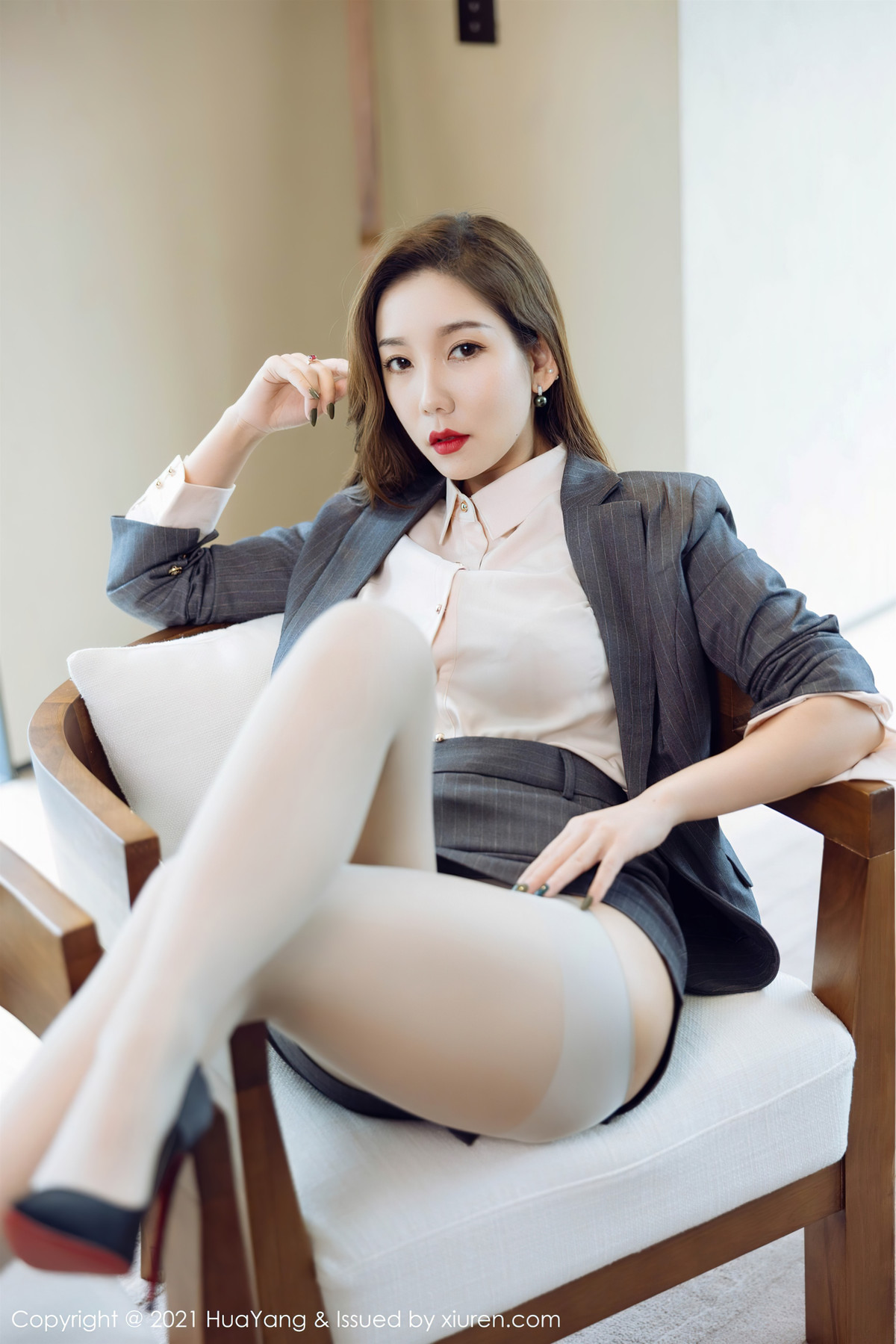 [HuaYang花漾] 2021.11.29 Vol.470 艾静香