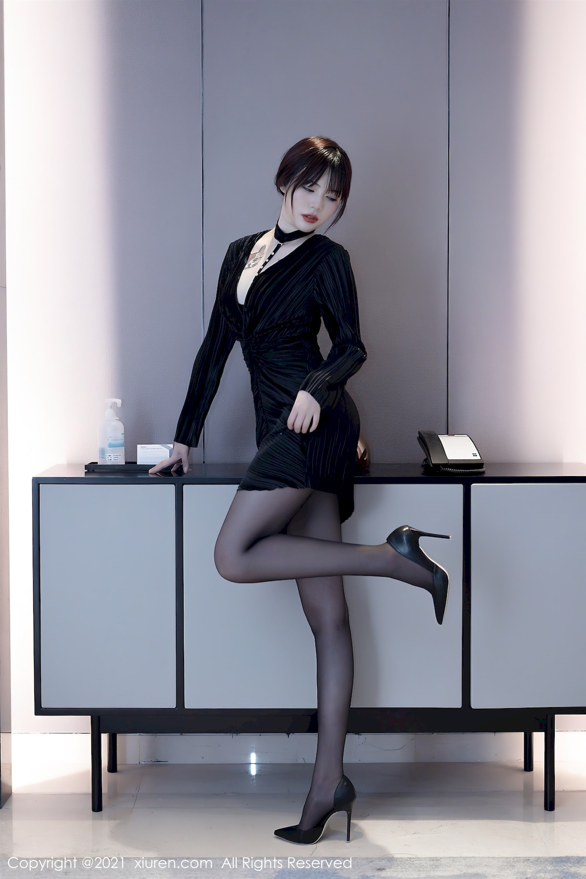 [XiuRen秀人网] 2021.10.19 No.4080 Arude薇薇