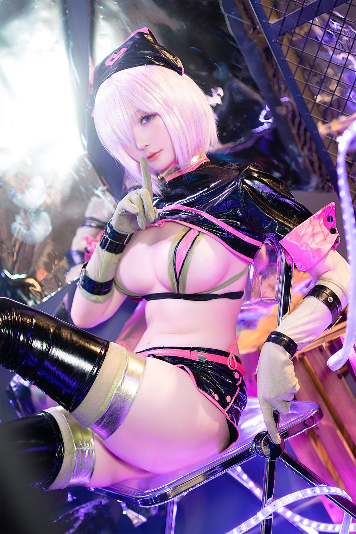 星之迟迟 Cosplay 玛修同人护士 Vol.01