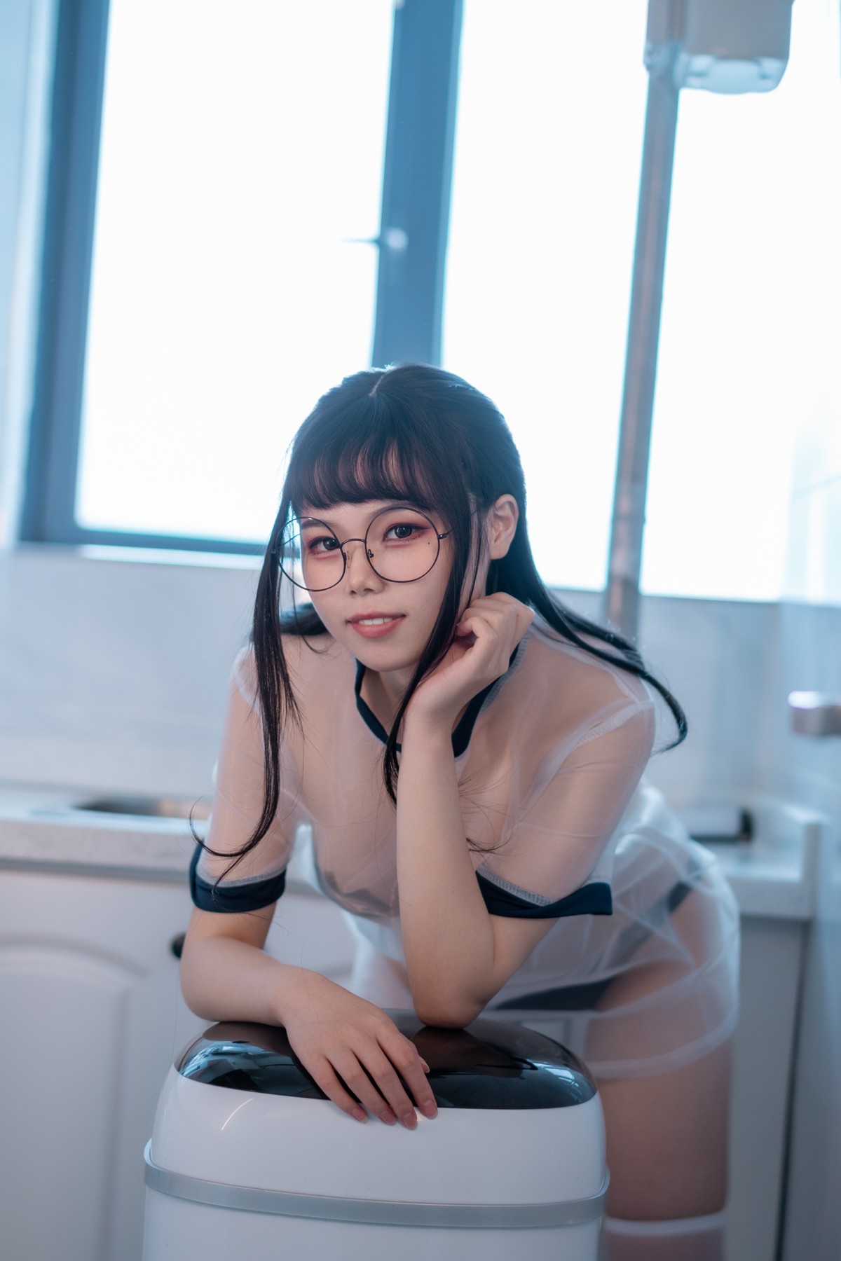 Cosplay 七月喵子 喝酸奶的眼镜娘