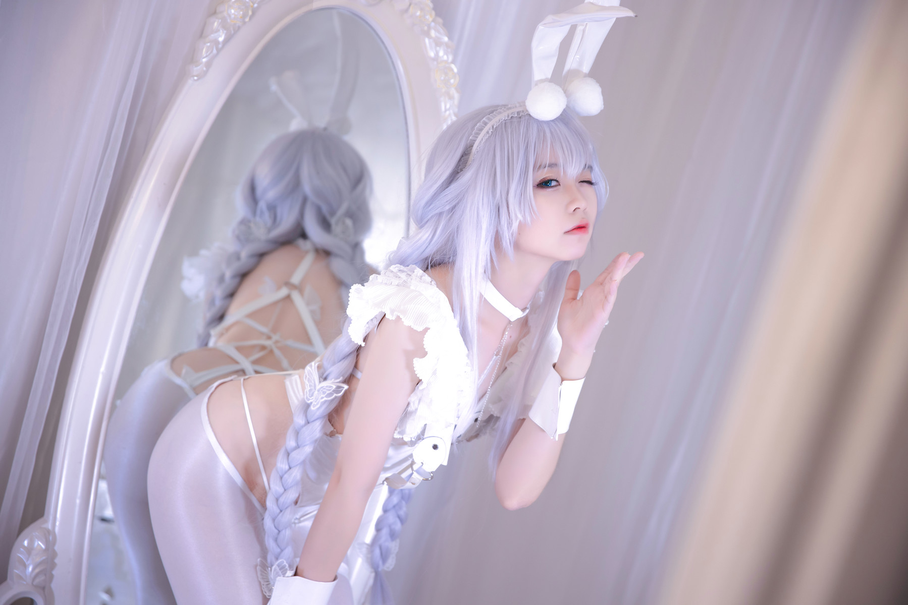 G44不会受伤 Cosplay 碧蓝航线 恶毒皮肤 懒懒的白兔