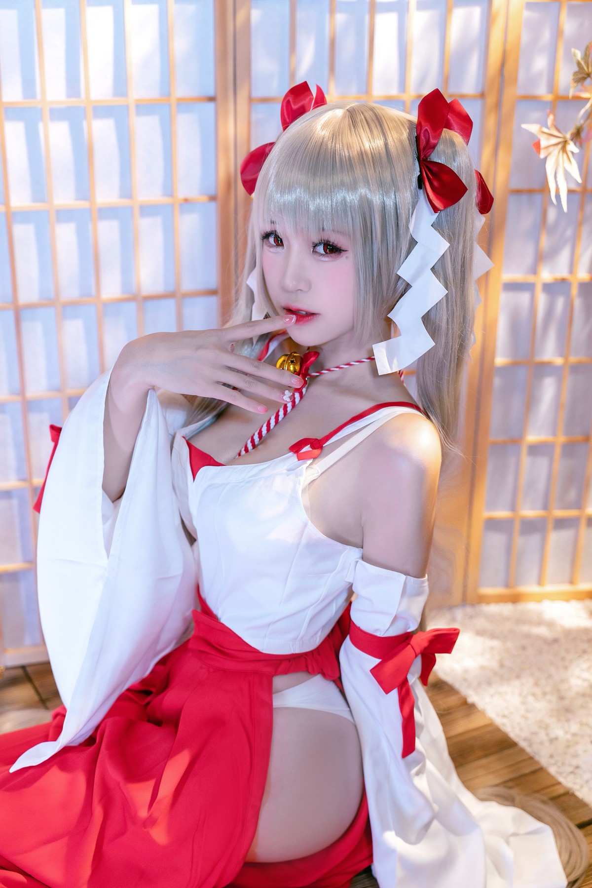 Cosplay 可畏巫女 miko酱