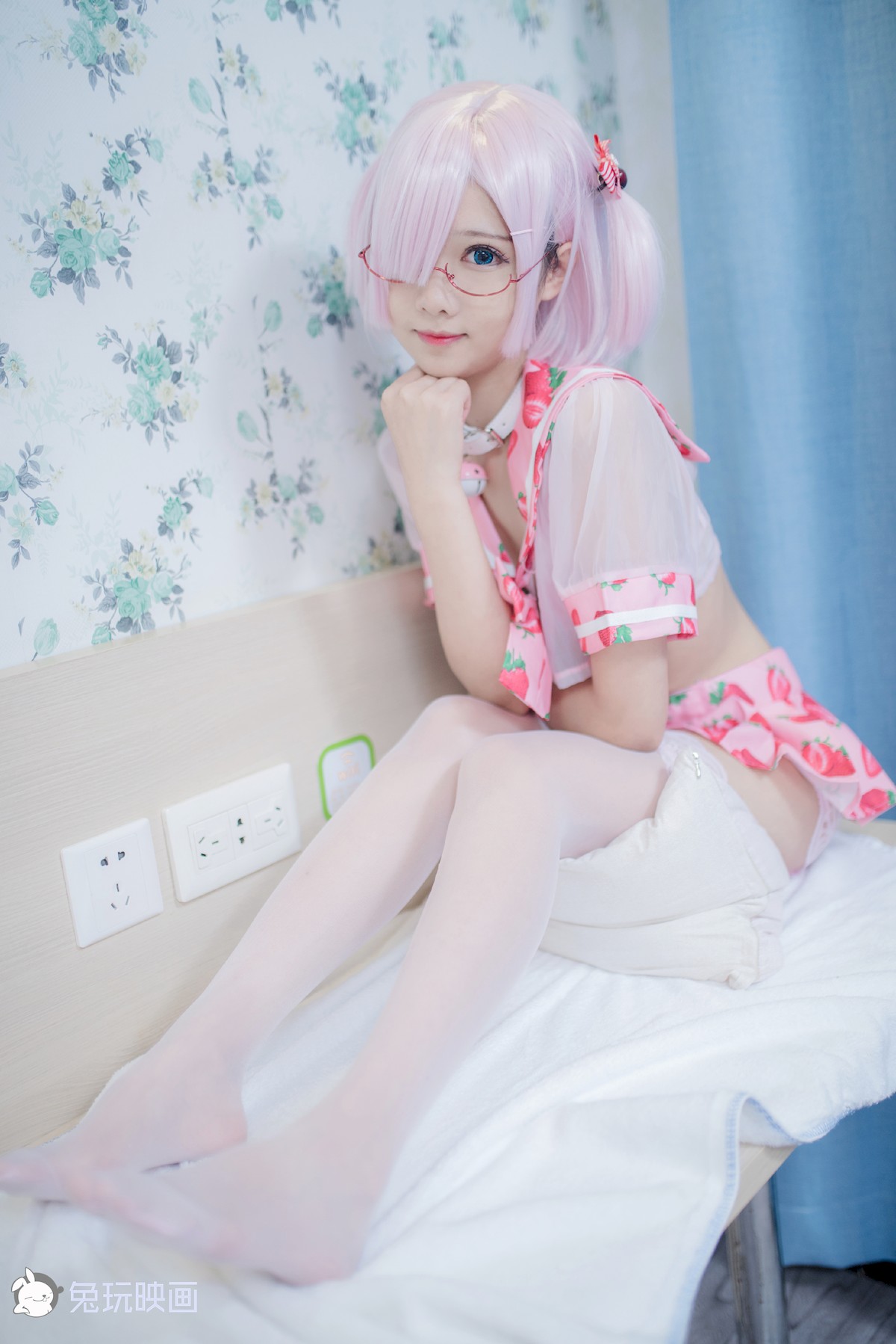 Cosplay 兔玩映画 草莓裙