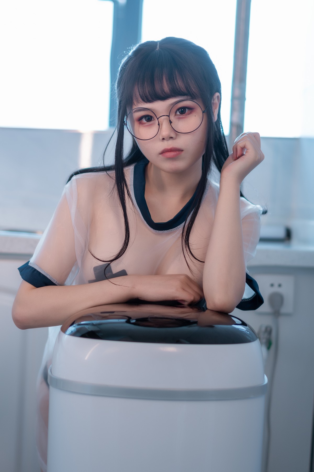 Cosplay 七月喵子 喝酸奶的眼镜娘
