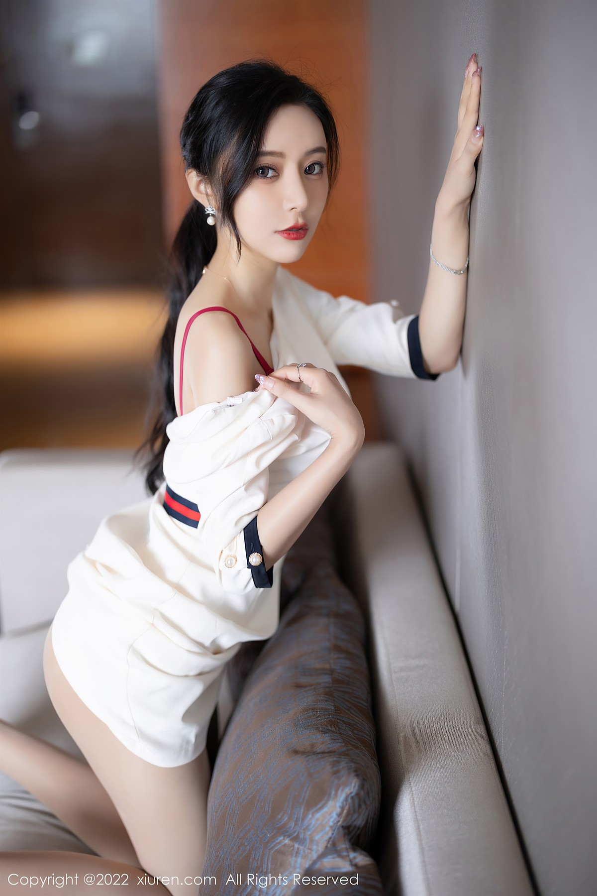 [XiuRen秀人网] No.4963 王馨瑶yanni