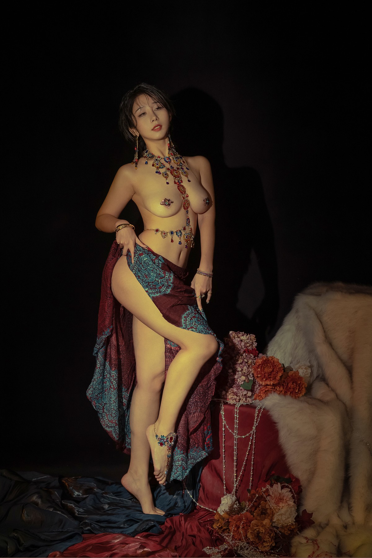 Cosplay 云溪溪 奶桃 Topaz黄宝石