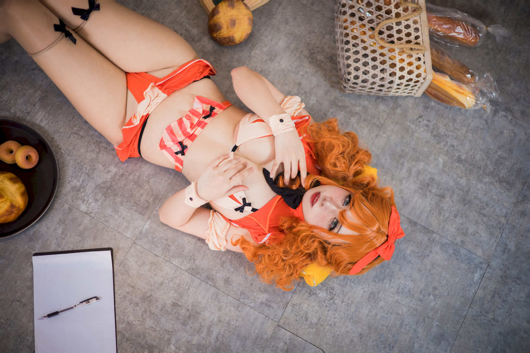 贞子蜜桃 Cosplay 汉堡店员