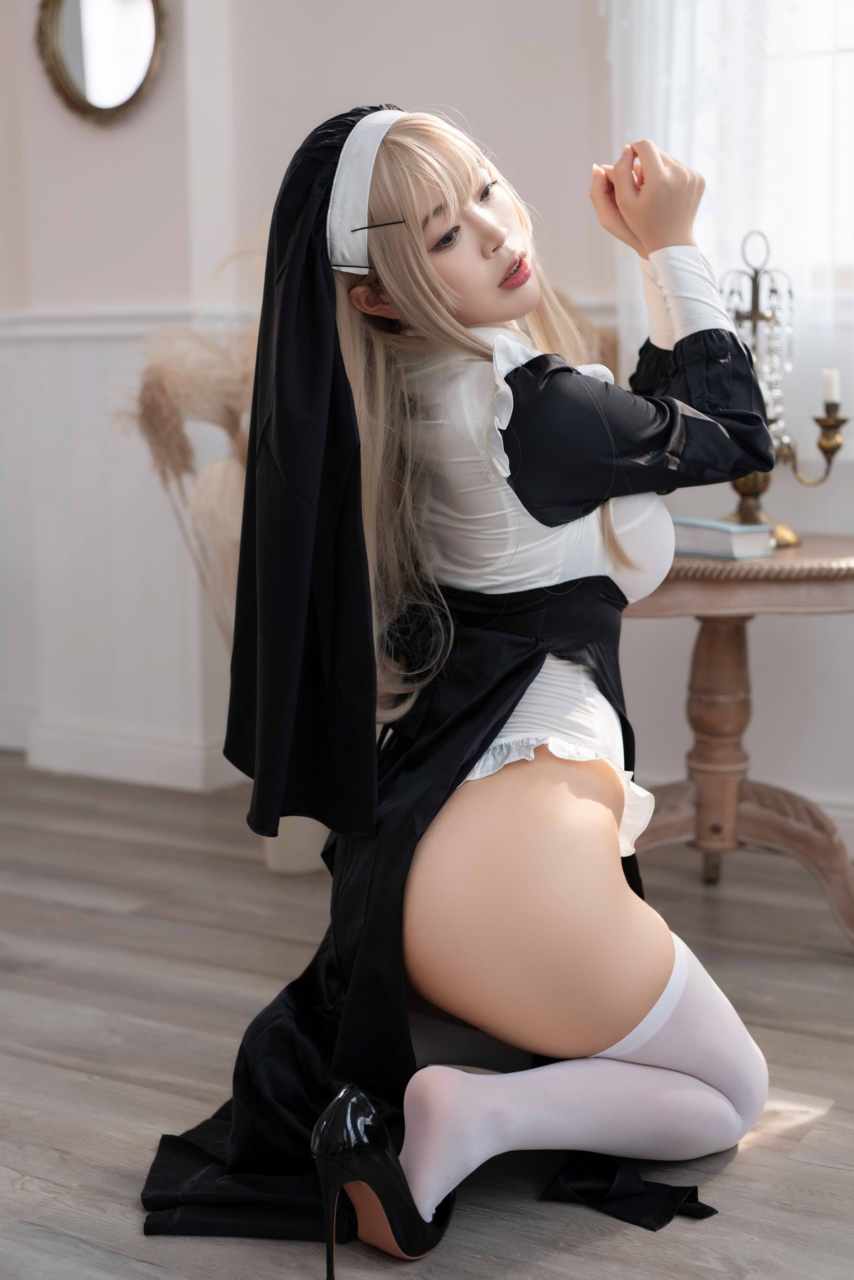 白烨 Cosplay 禁x欲修女