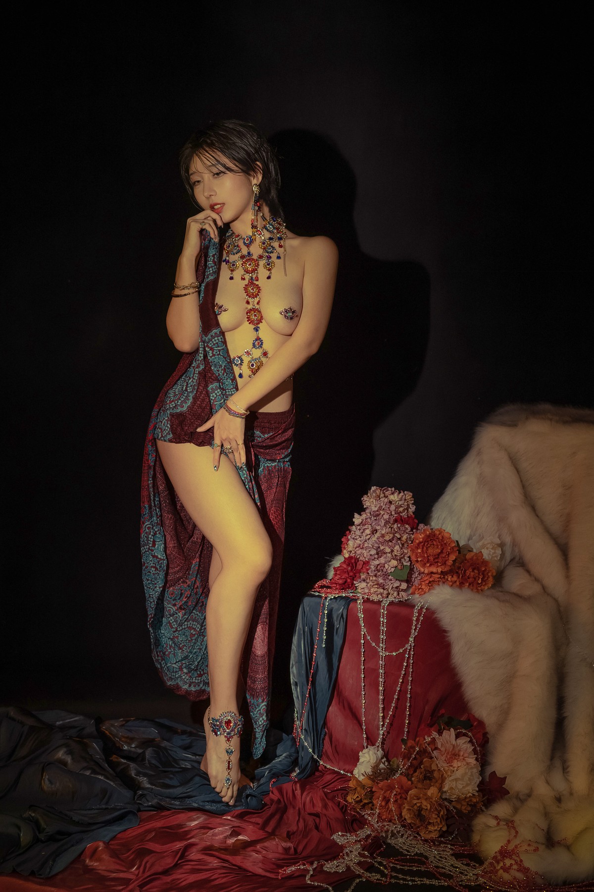 Cosplay 云溪溪 奶桃 Topaz黄宝石