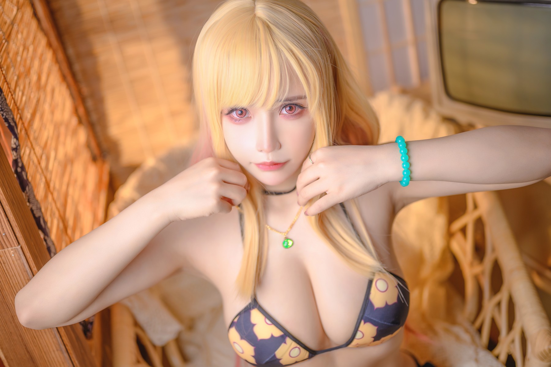 抱走莫子 Cosplay 喜多川泳装