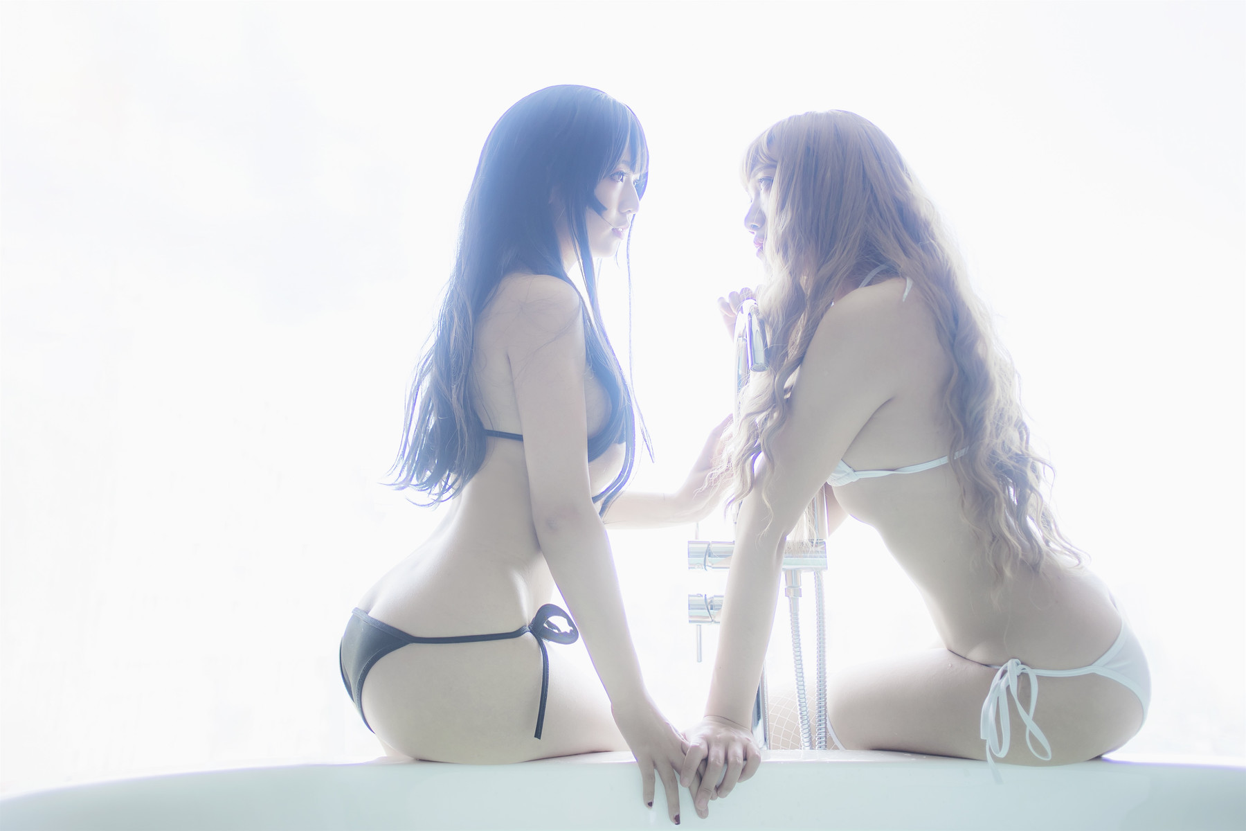 小何同学 Cosplay 黑白配