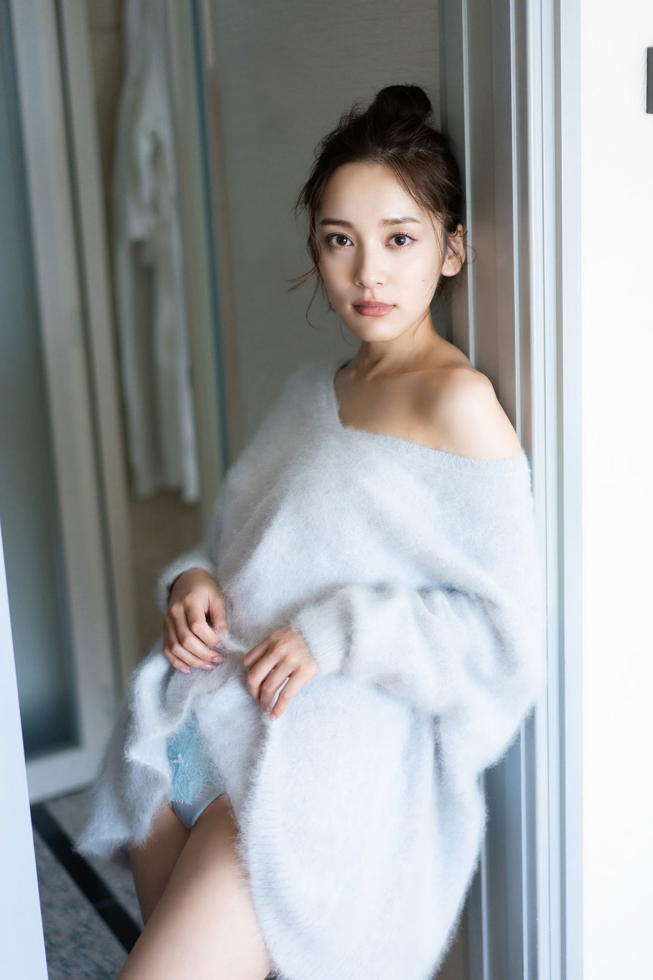 Sayaka Tomaru 都丸紗也華, ＦＲＩＤＡＹデジタル写真集 「ＳＥＸＹ　ＦＡＮＴＡＳＩＳＴＡ」 Set.02