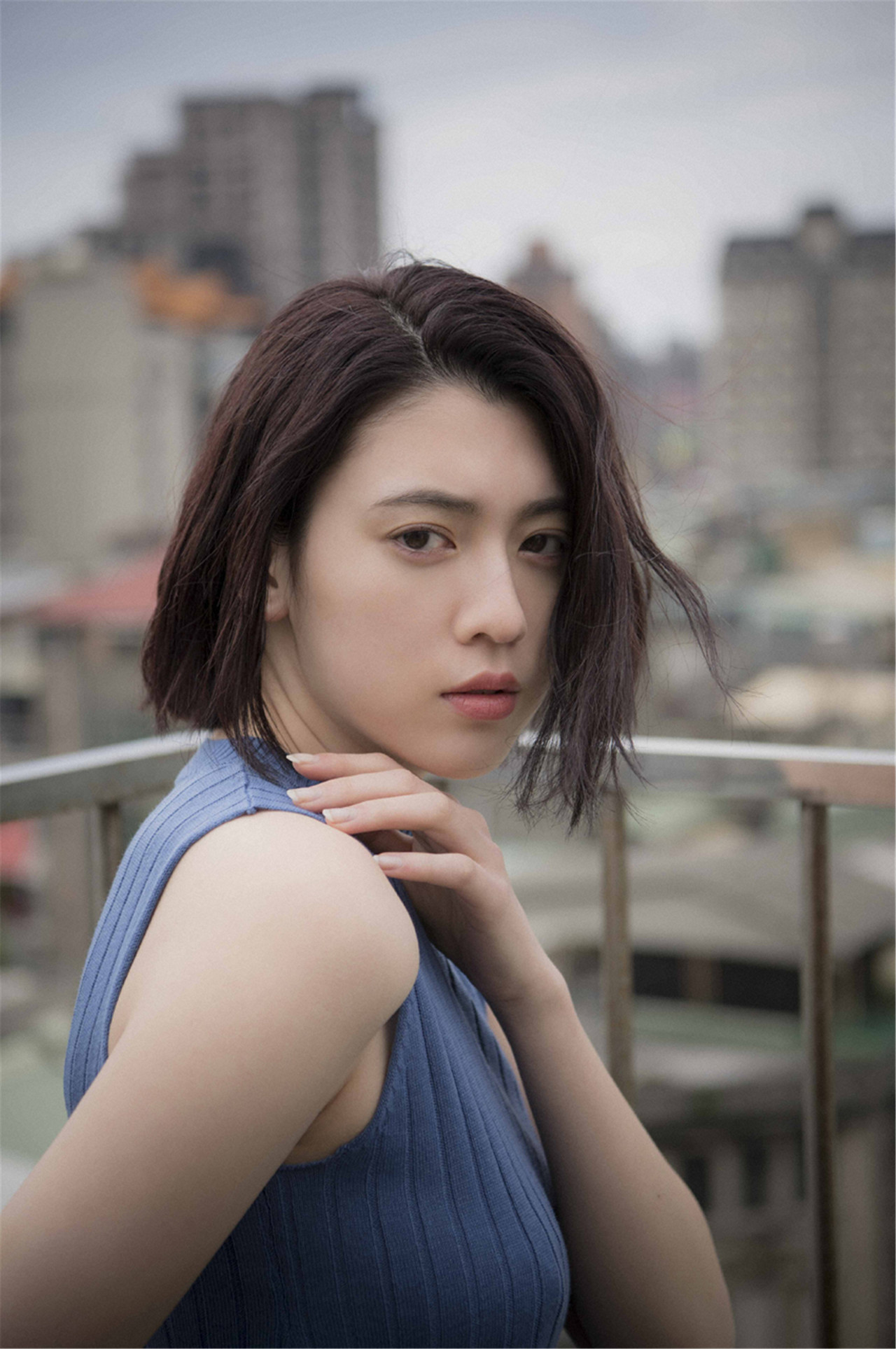 Ayaka Miyoshi 三吉彩花, デジタル写真集 「空をこえて」 Set.02